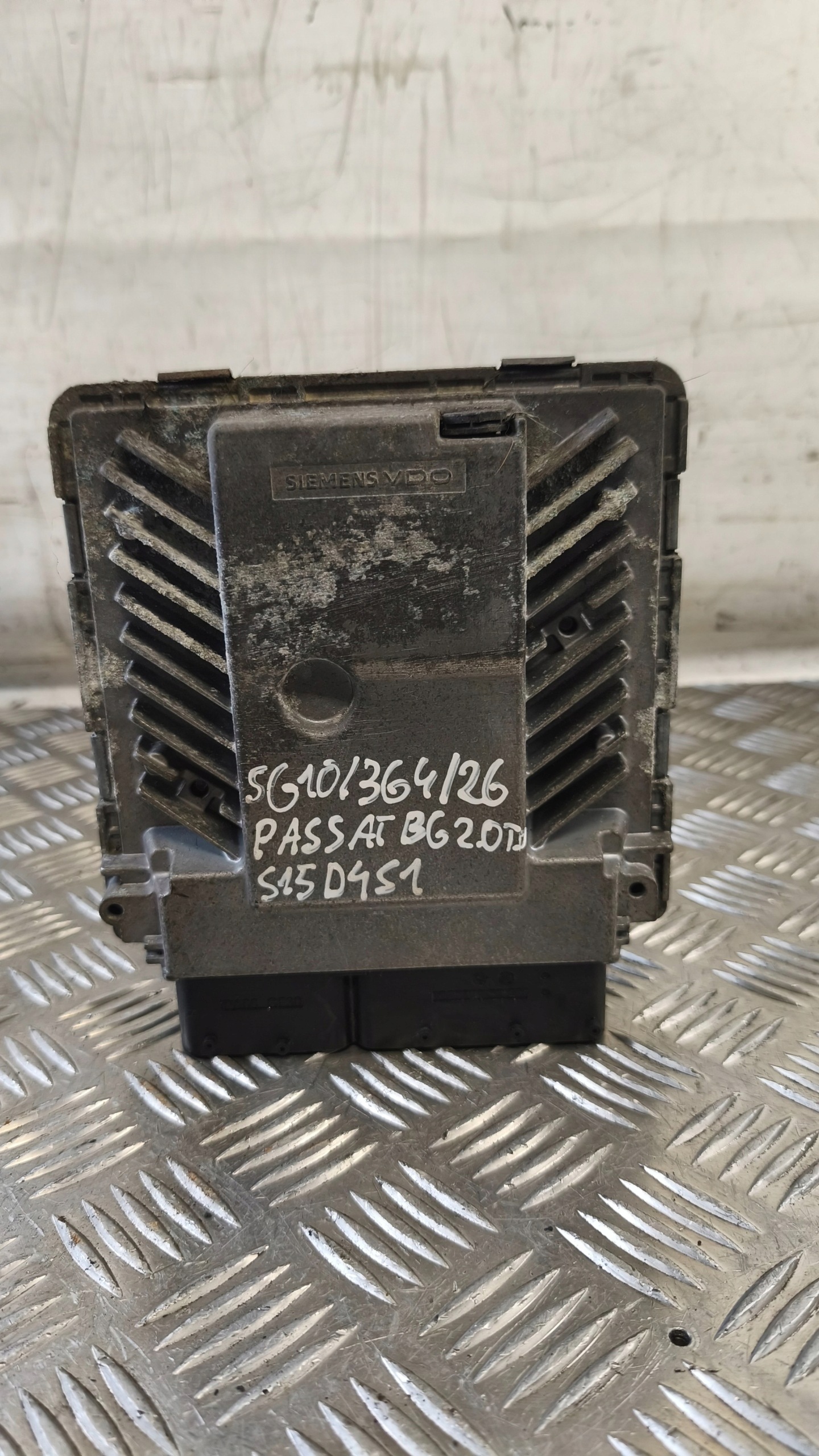computer control unit of the engine VW PASSAT B6 2.0TDI 03G906018BK