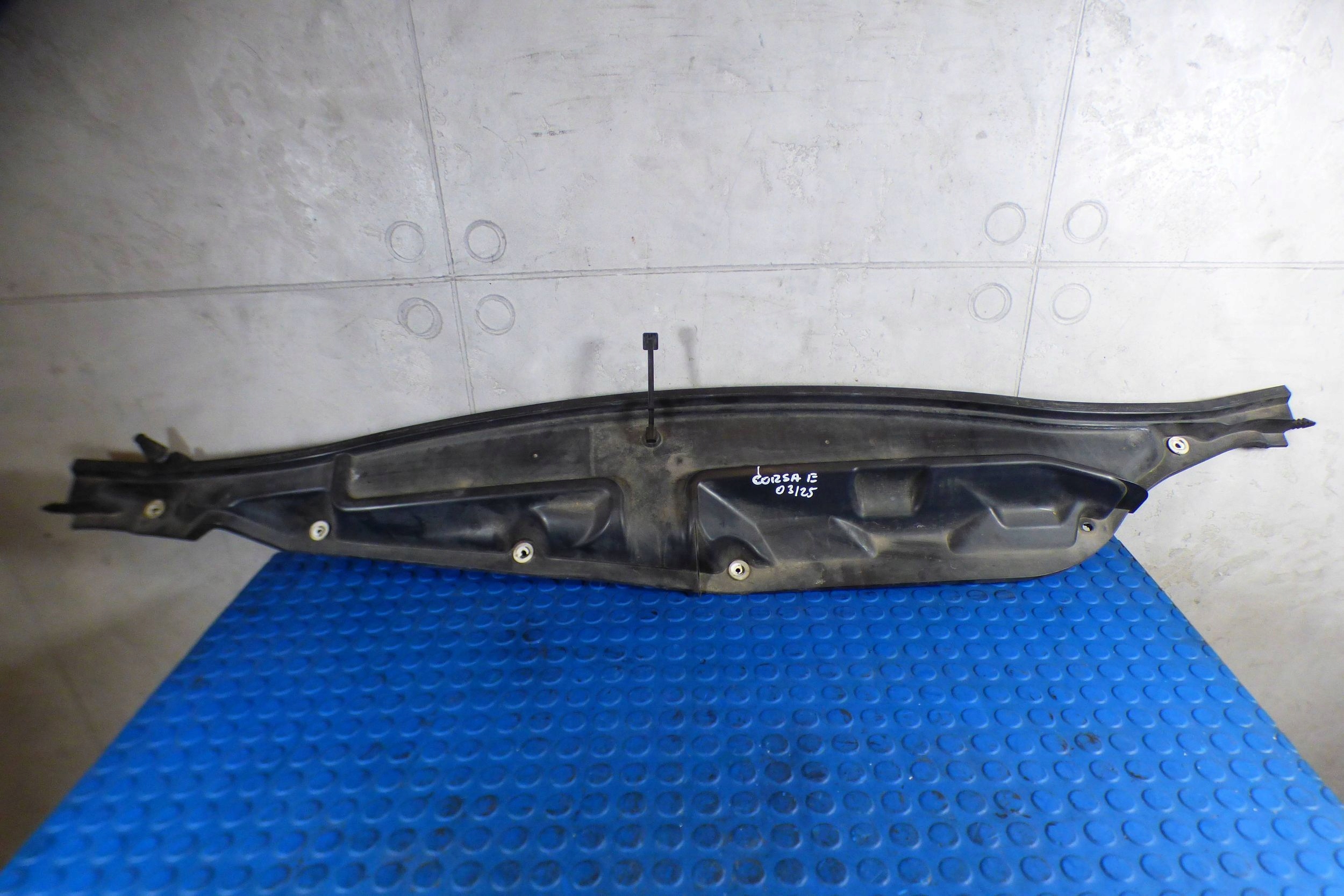 torpedo lower front 39005021 original stbdb europa Opel Corsa E