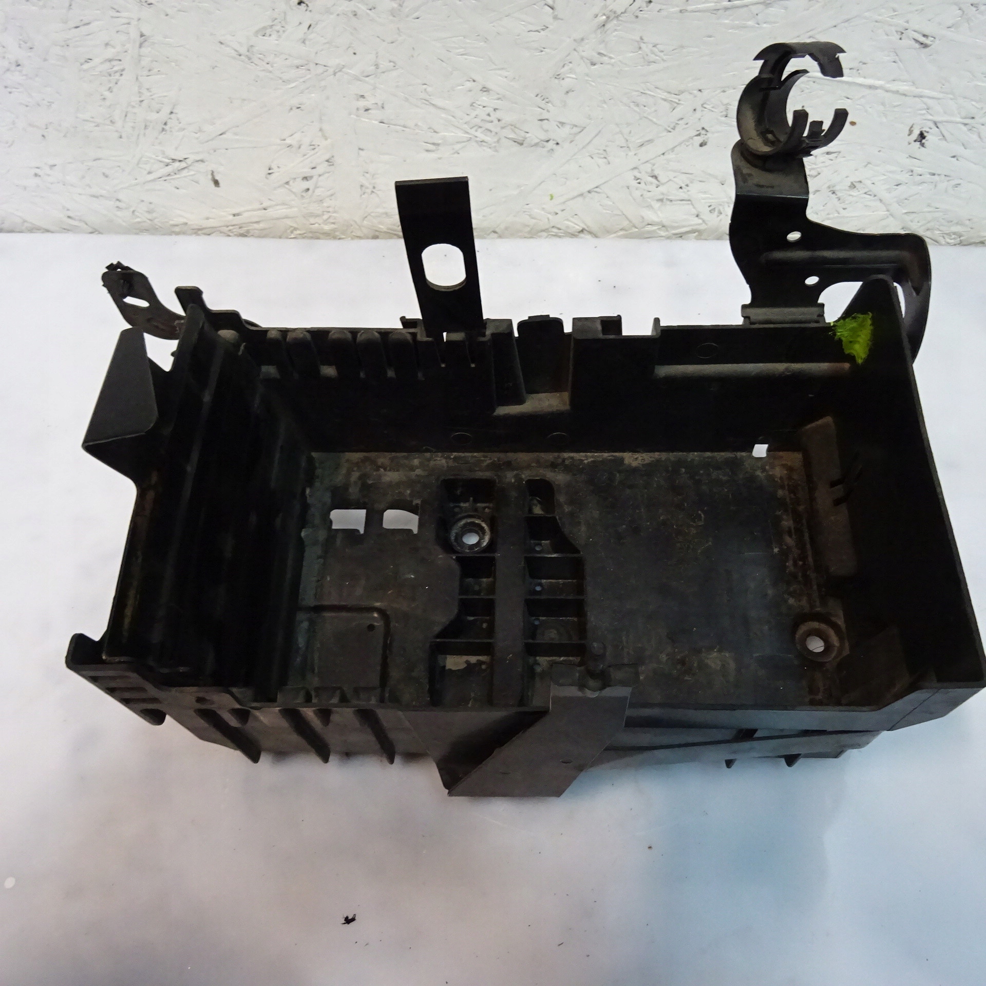 OPEL ASTRA J držač akumulatora 13346249