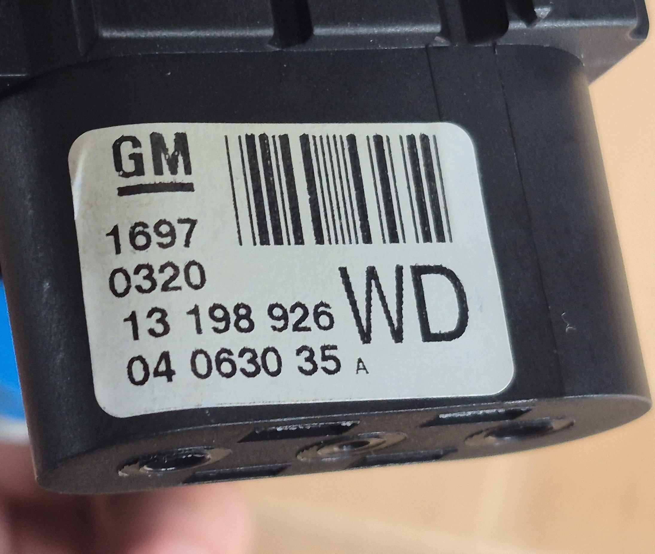 light switch OPEL ASTRA H 13198926