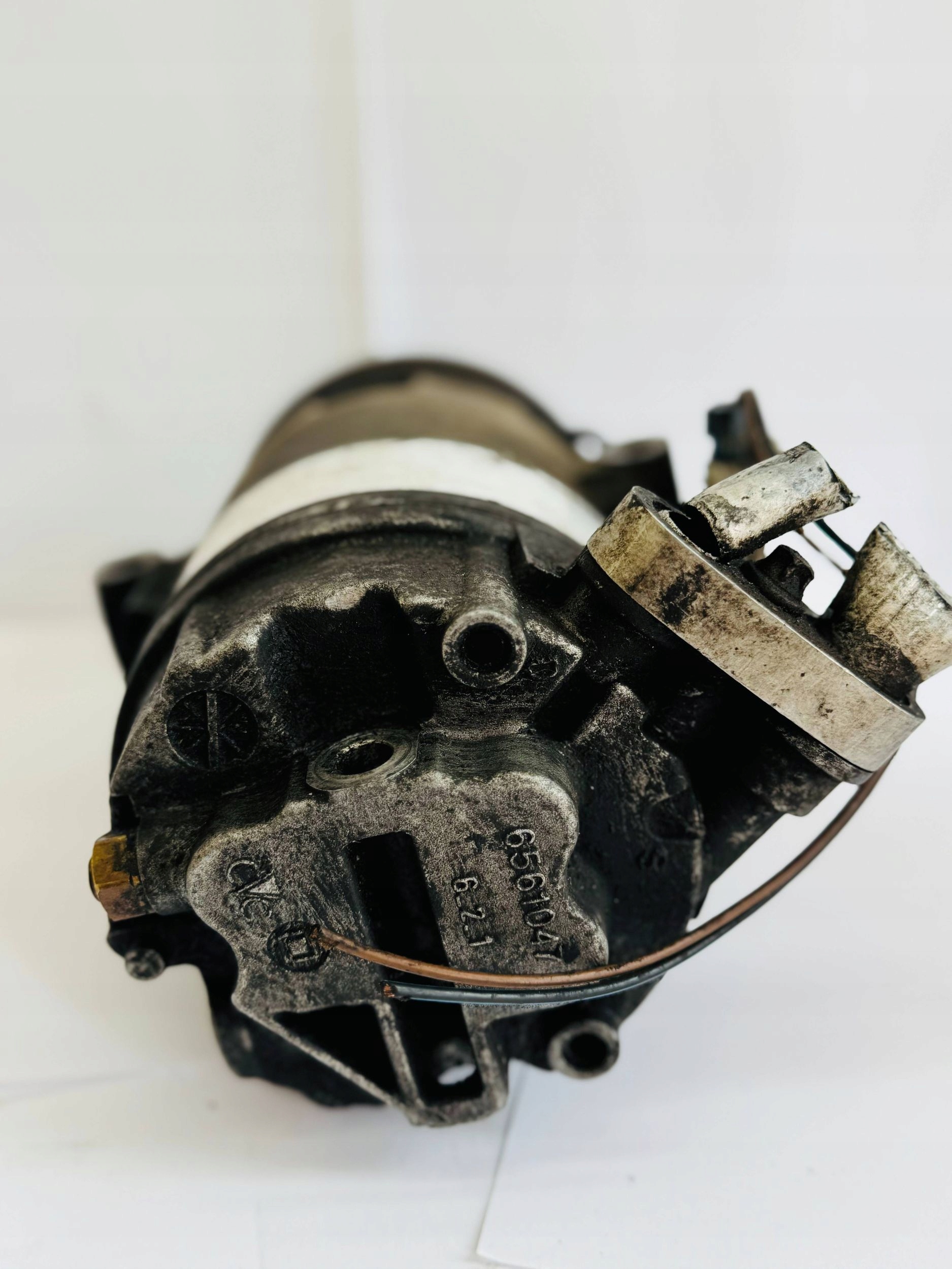compressor; compressor of the air conditioning Opel 6561047