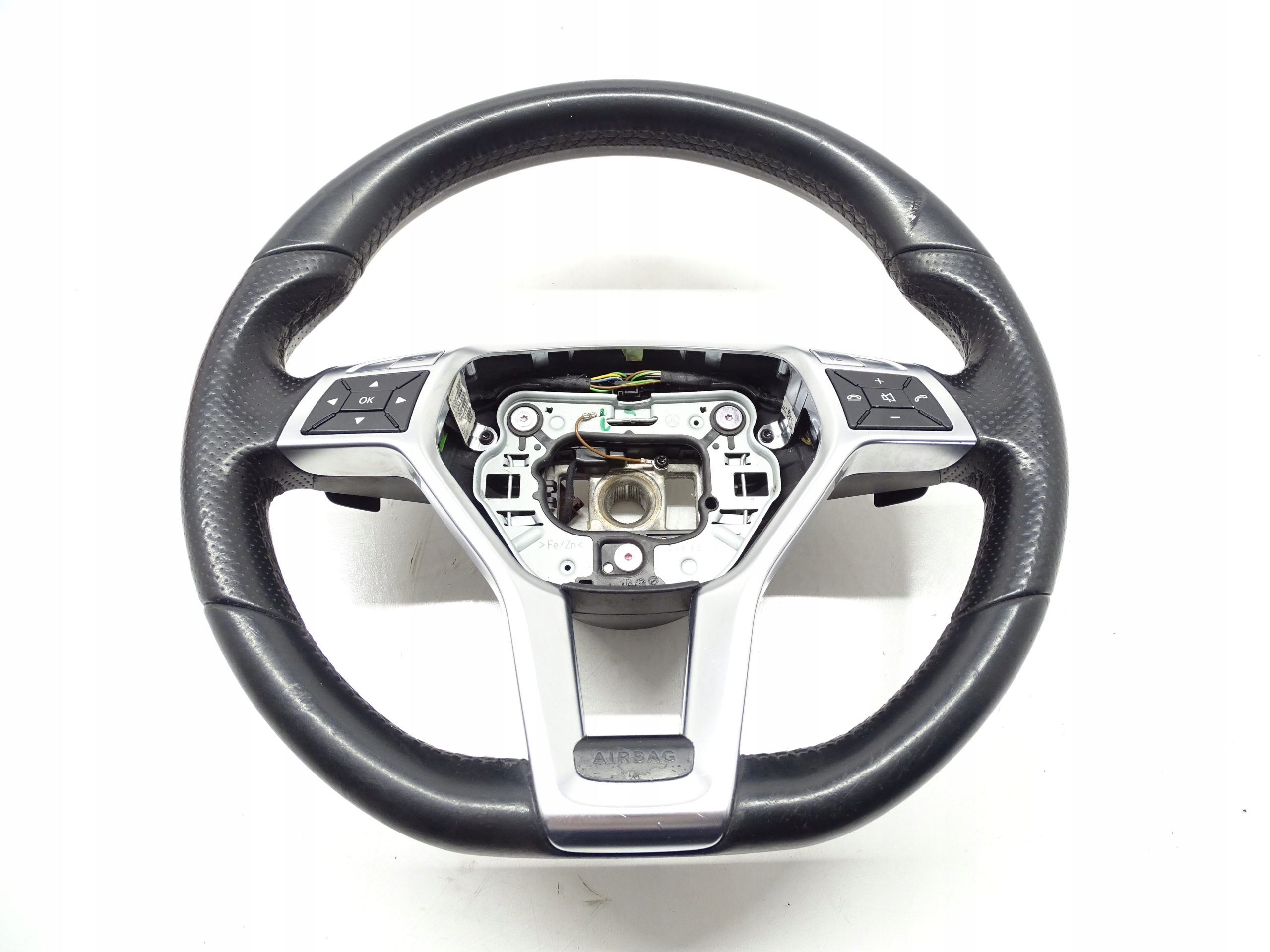 steering wheel, leather with shifting MULTIFUNKCJA MERCEDES W212 A1724604203