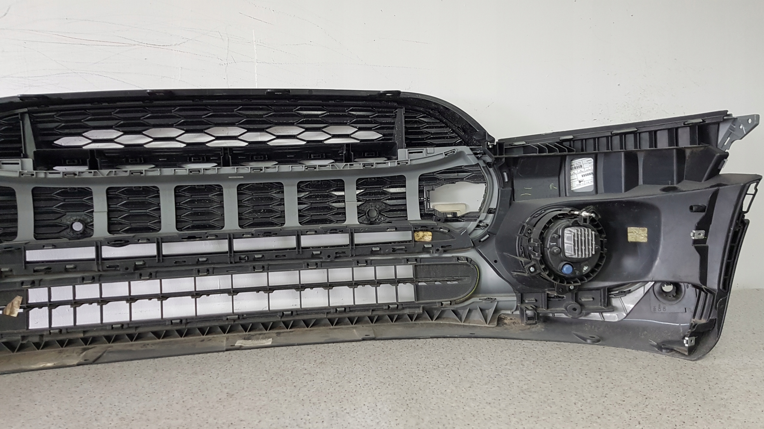MINI CLUBMAN R54 bumper front 7039