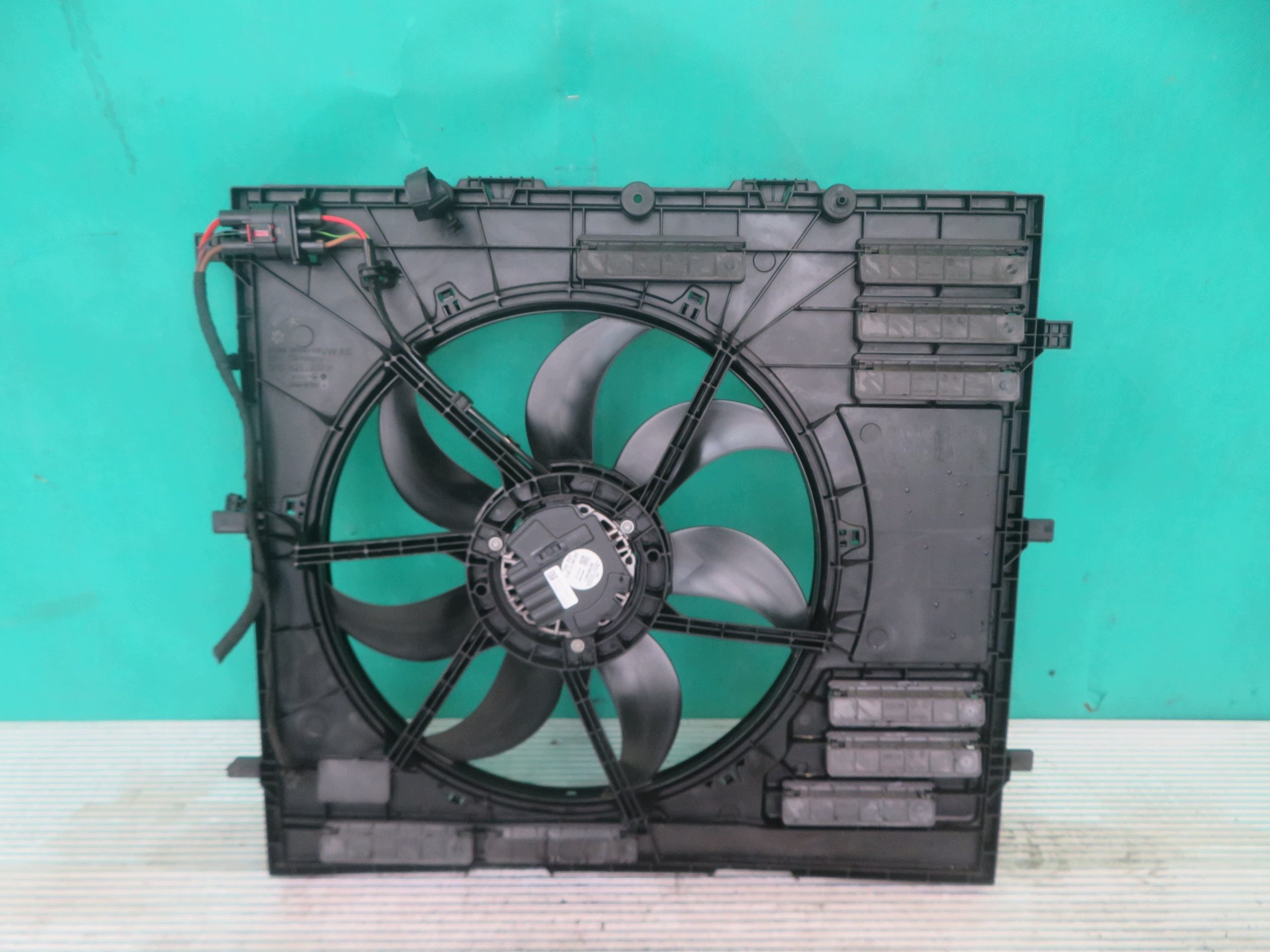 ventilátor VW CRAFTER MAN TGE 22R 2N0.121.207H