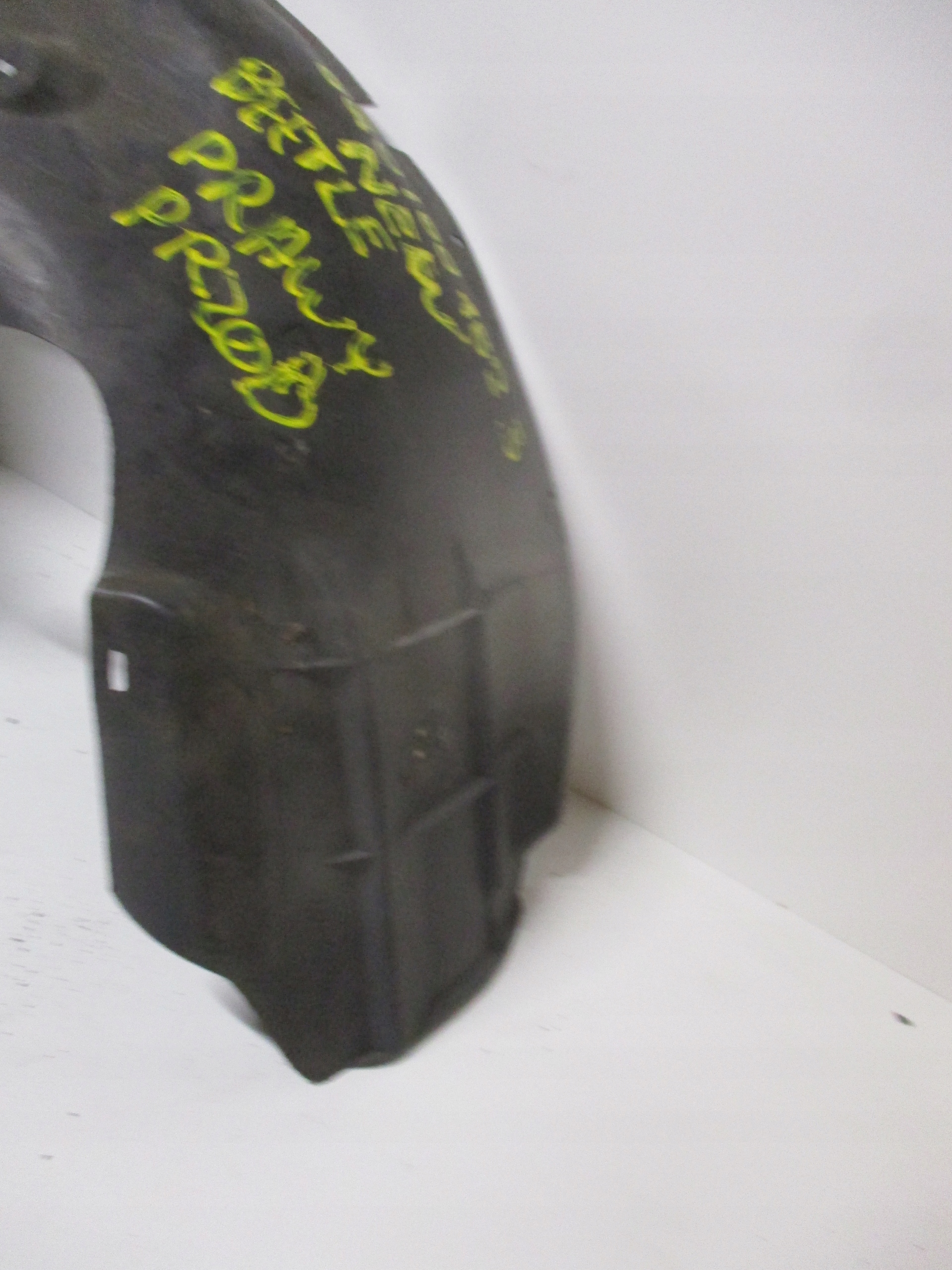 mudguard VW NEW BEETLE 6Q0100182 right front