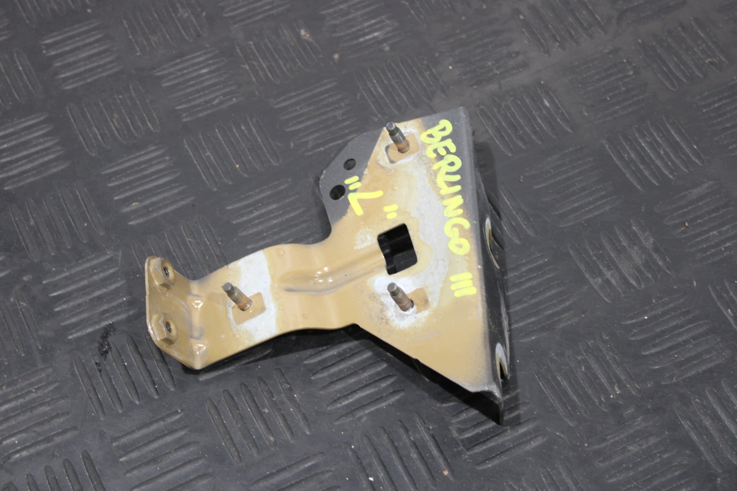 Support plaque Console Aile Gauche Gauche CITROEN BERLINGO III 3 LIFT