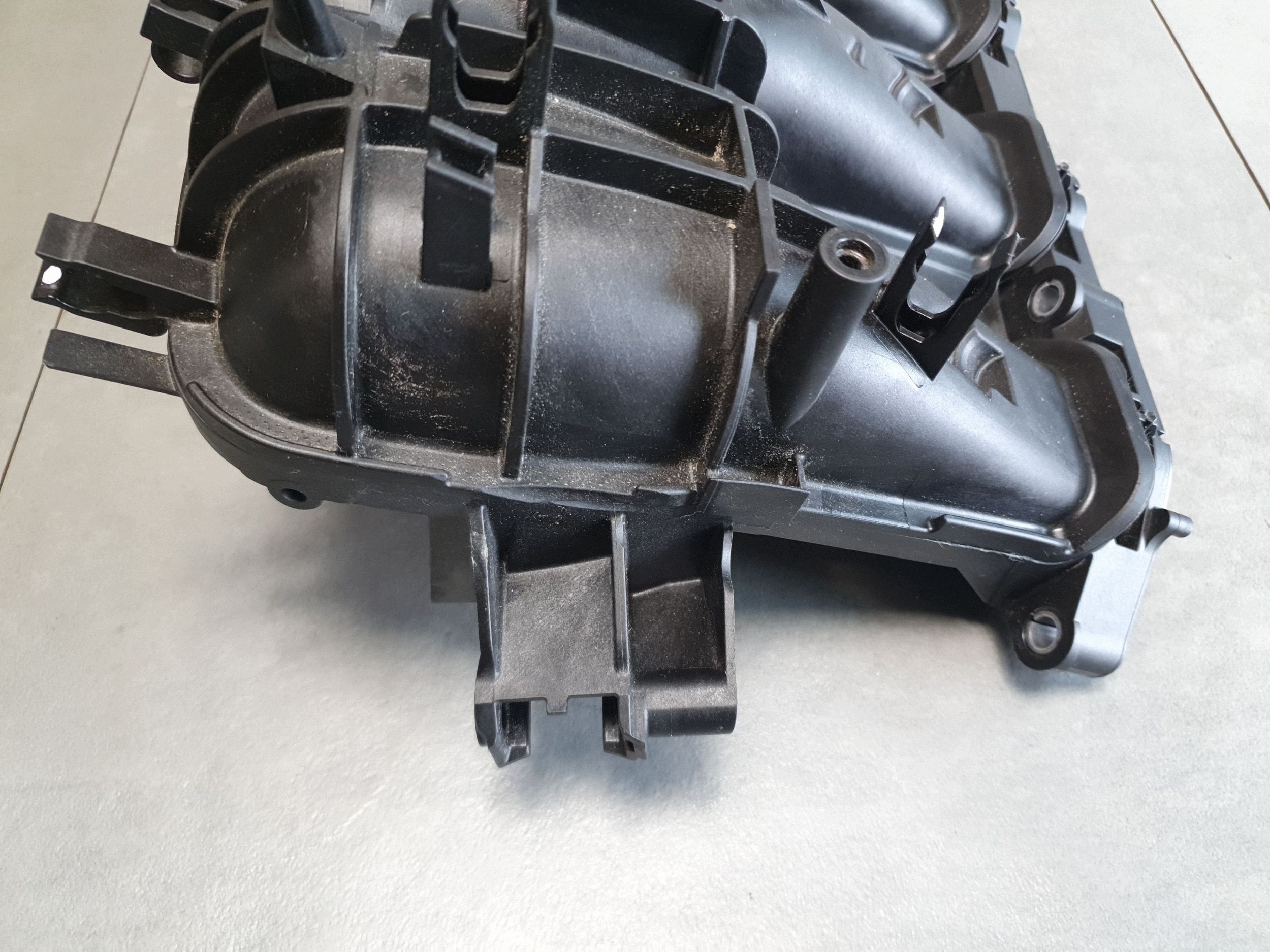 Audi A3 8Y 1.5 intake manifold 05E129709S
