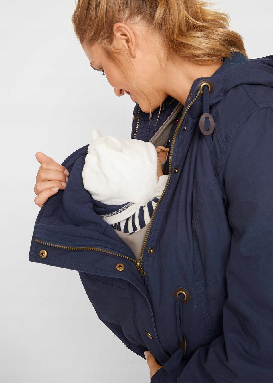 KURTKA CIĄŻOWA Z WSTAWKĄ NIEMOWLĘCĄ BONPRIX 38 Rodzaj klasyczny