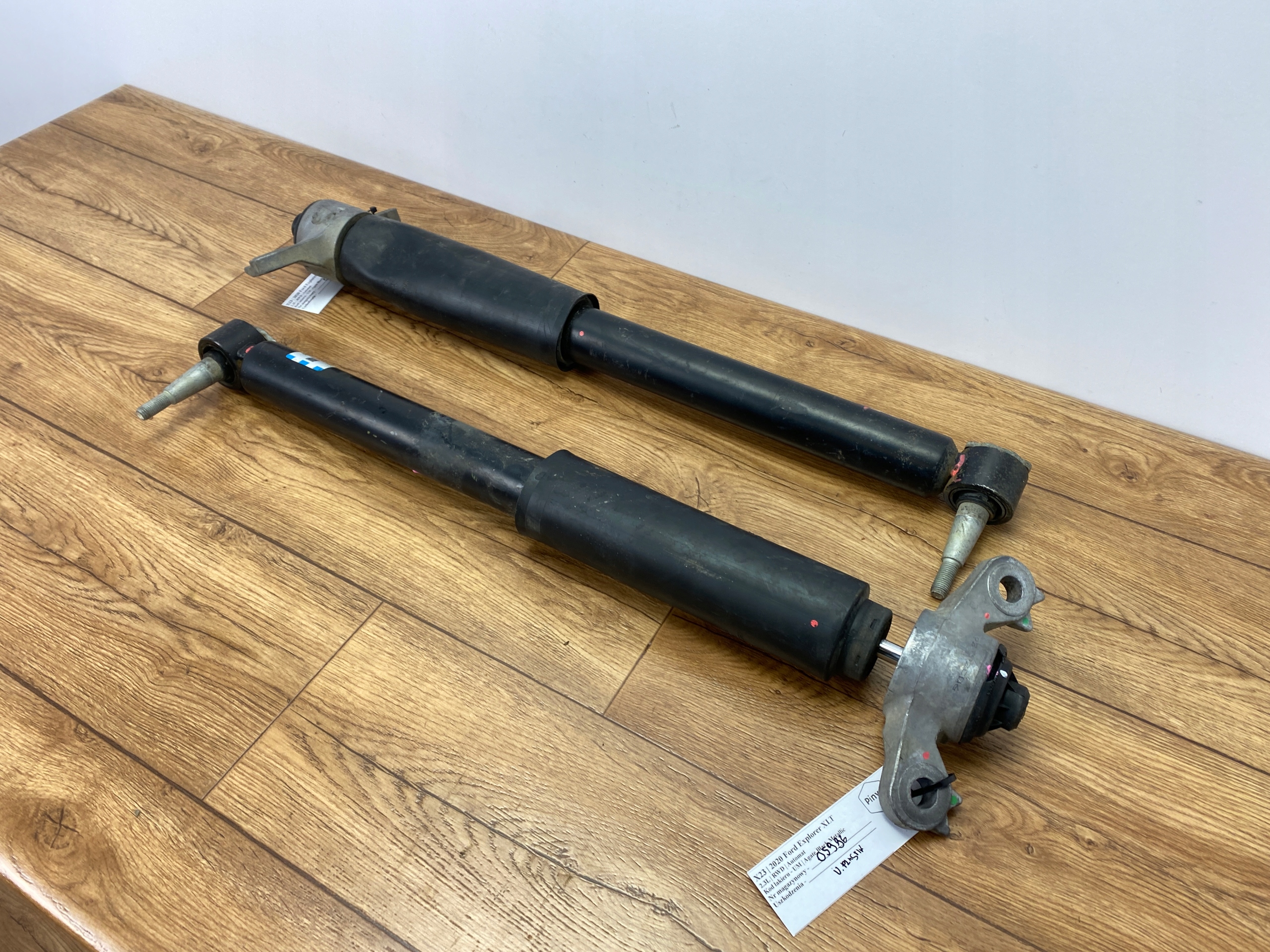Stoßdämpfer heck hinten Ford Explorer VI 2020+ USA