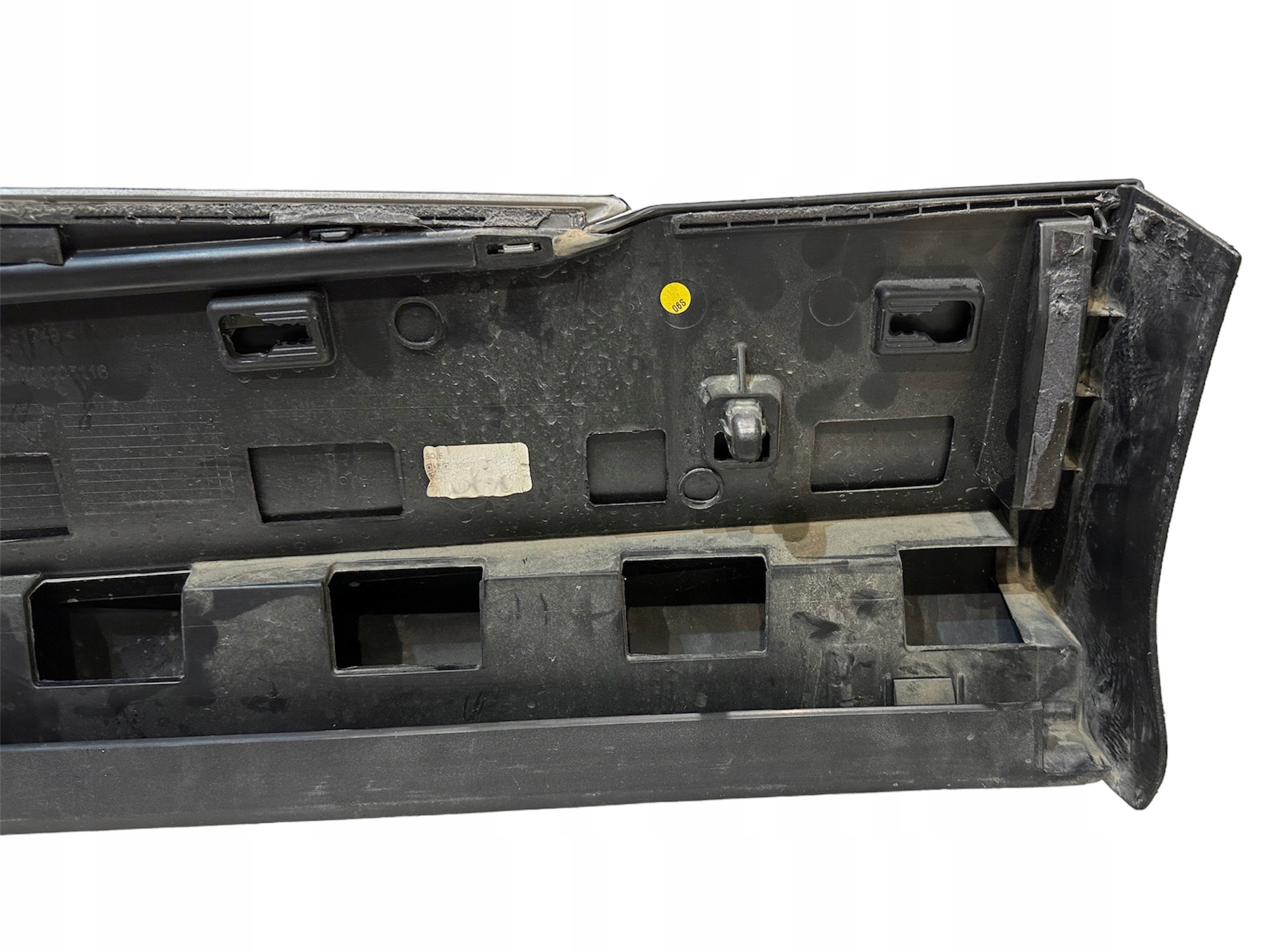 LAMBORGHINI URUS cap moulding door RH 4ML853970
