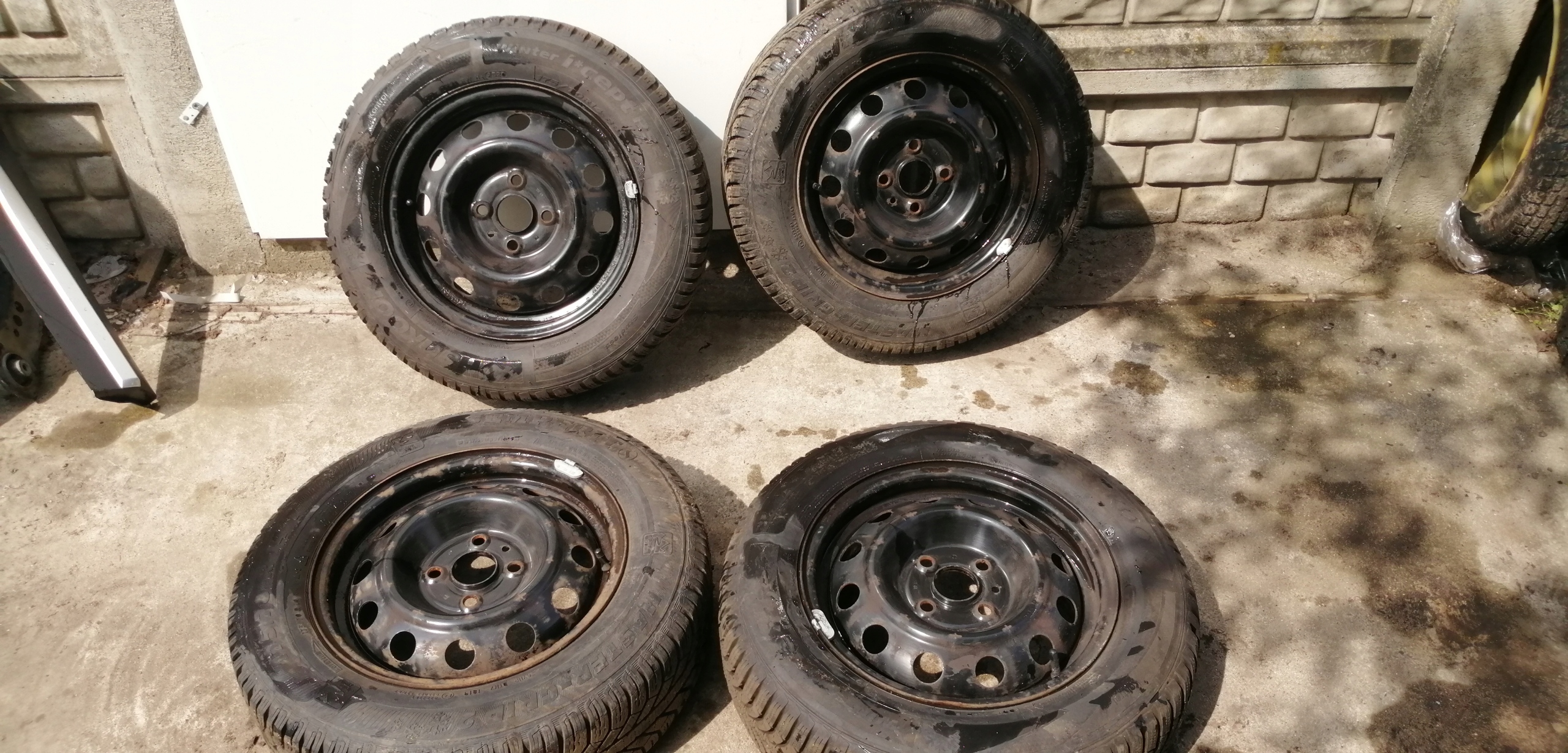 HYUNDAI I20 08-14 ДИСКИ СТАЛЬ 14 ДЮЙМОВІ З ОПОН