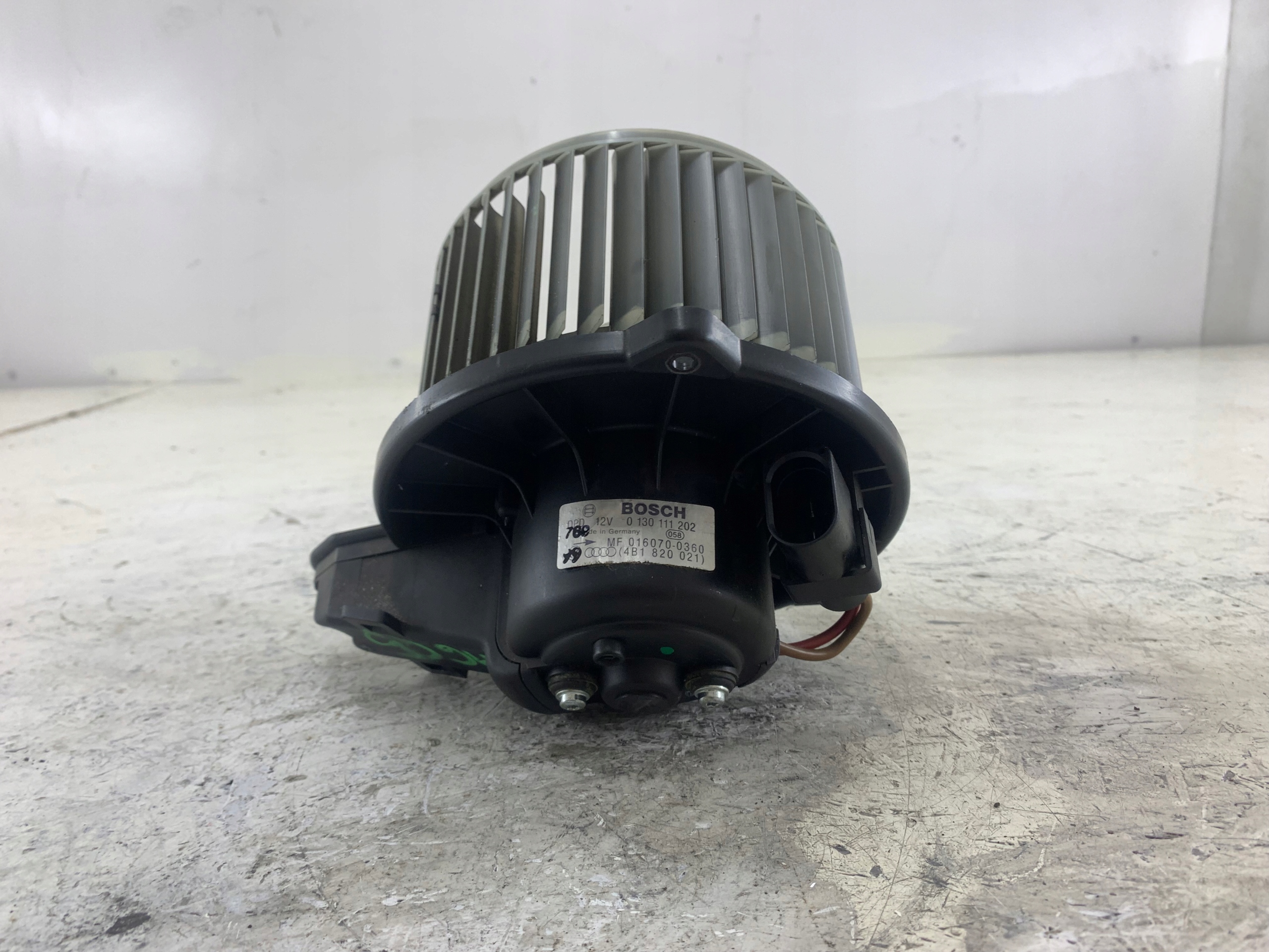 AUDI A6 C5 heating air conditioning devices 4B1820021