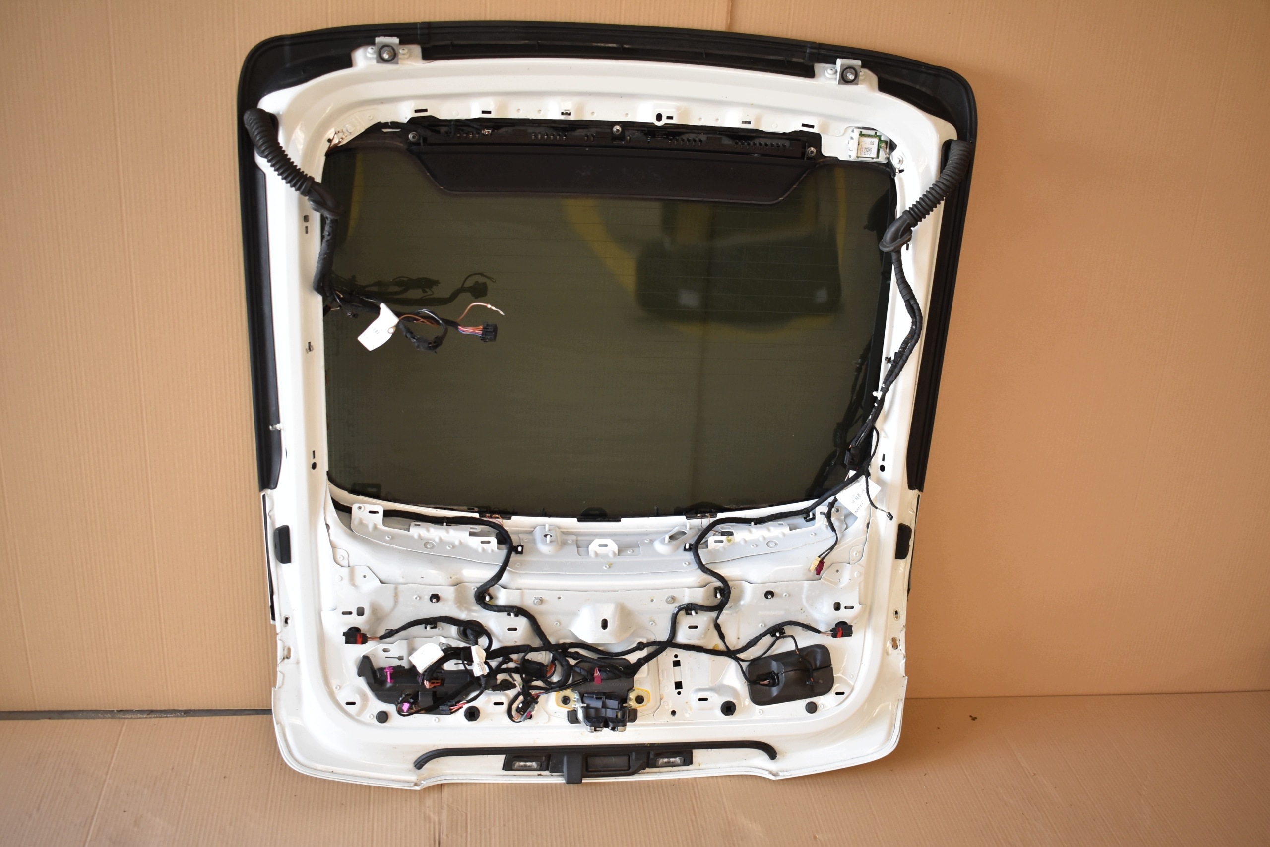 IDEALNA trunk door boot colour C9A PORSCHE PANAMERA 971 1