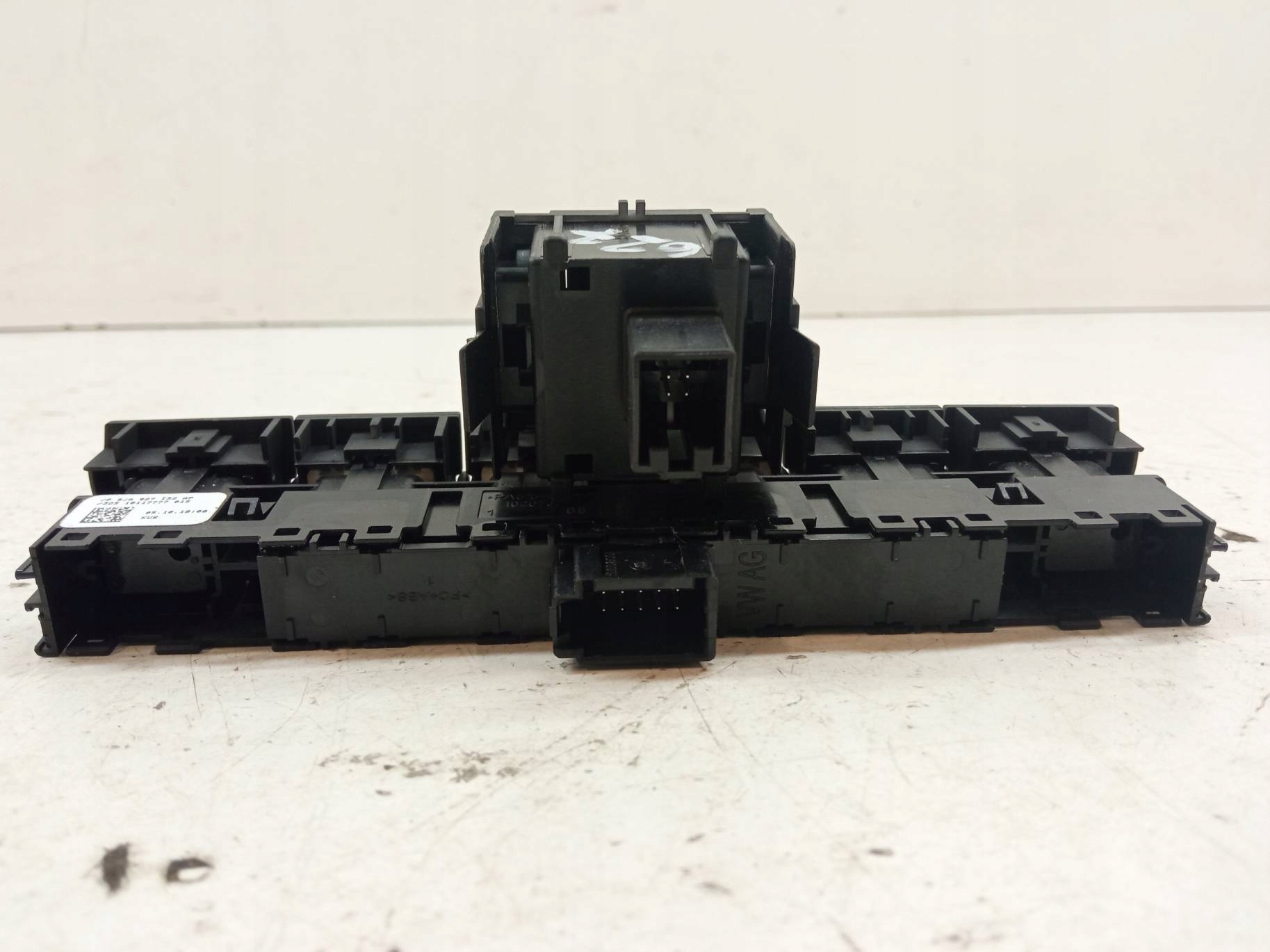 control panel light switch of a lock KPL 5JA927132 Skoda Rapid and