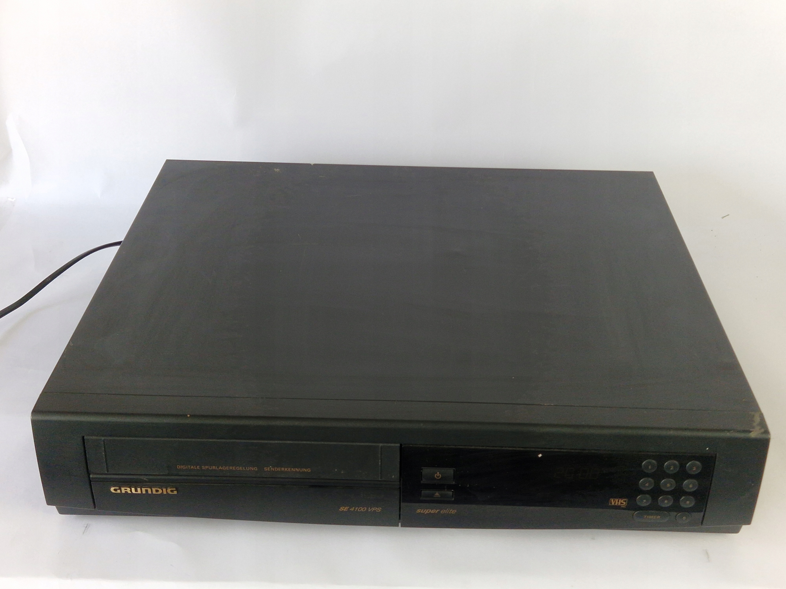 GRUNDIG SE 4100 VPS ODTWARZACZ VIDEO