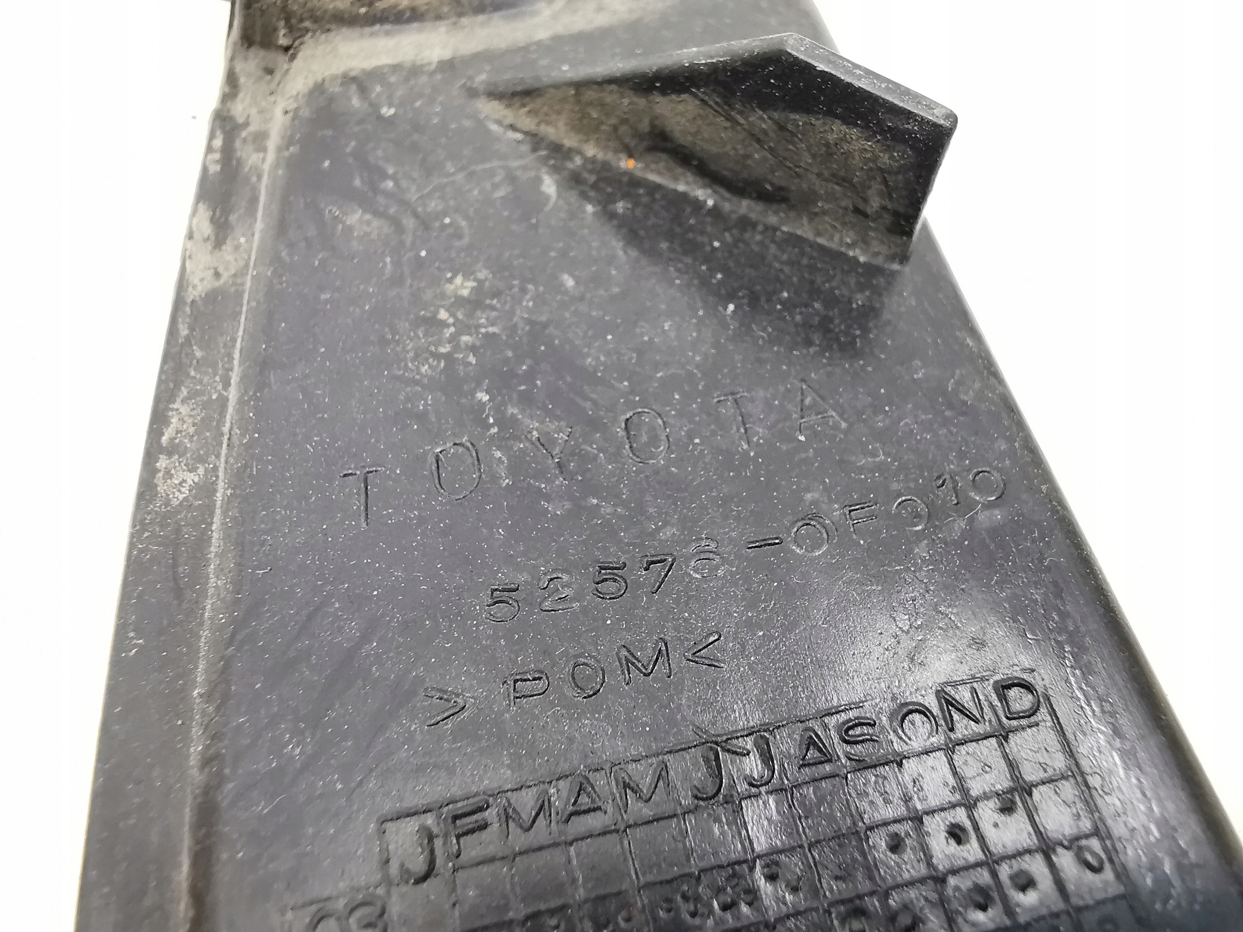bumper bracket left rear part TOYOTA VERSO 04-08 52576-0F010