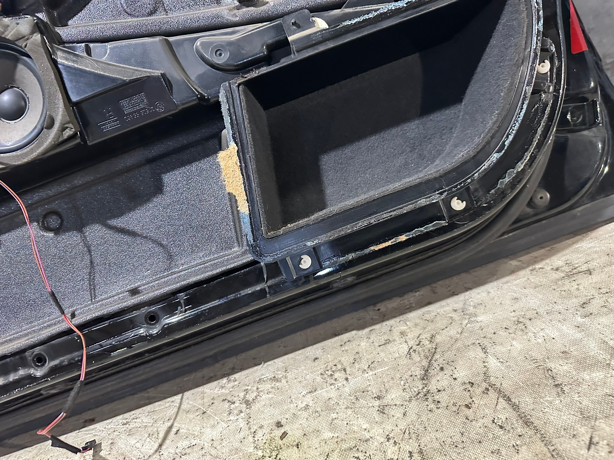 door right front BMW E39 sedan FL SCHWARZ II 668/9