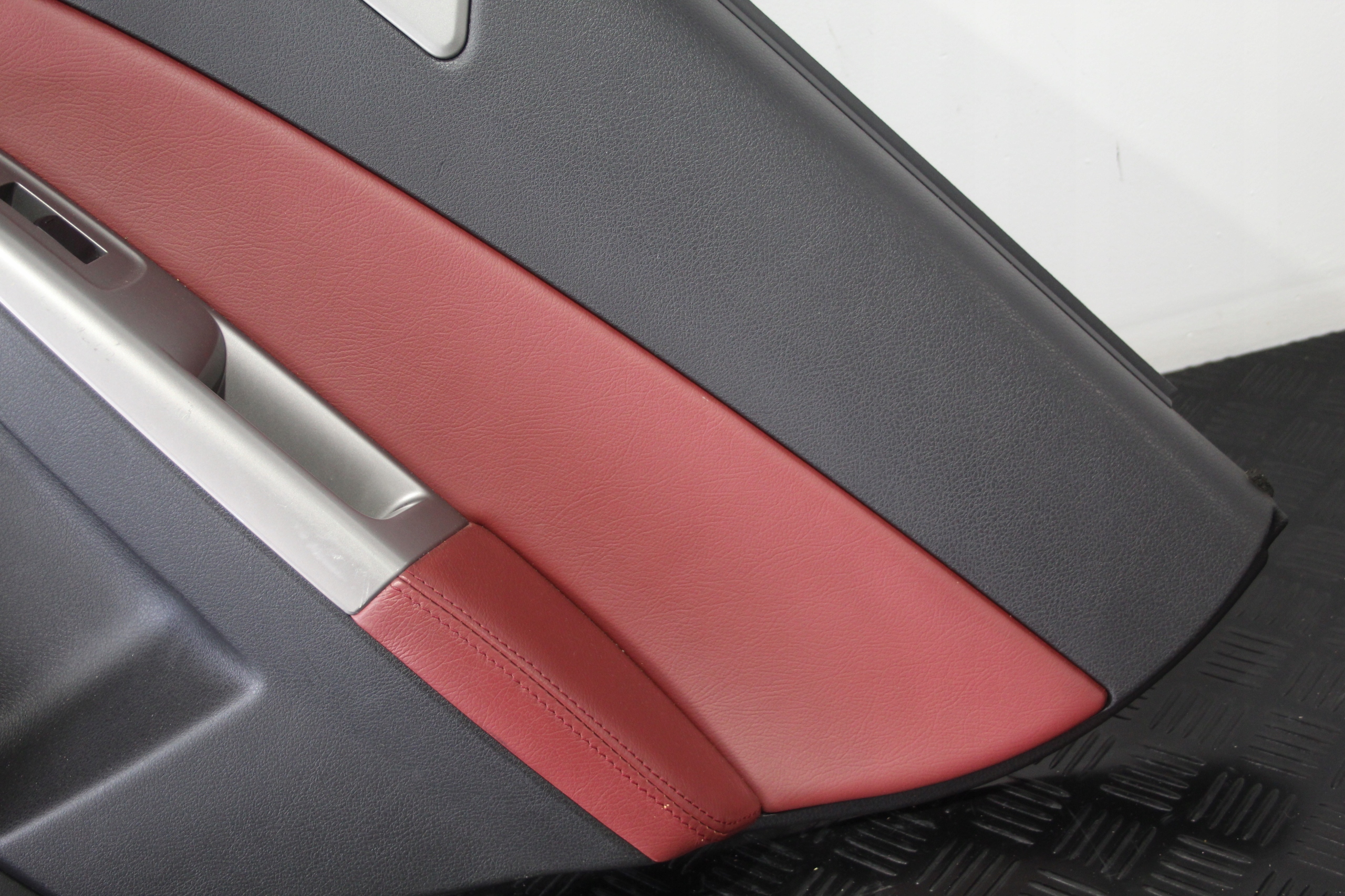 upholstery side door right rear part SUBARU FORESTER III 3