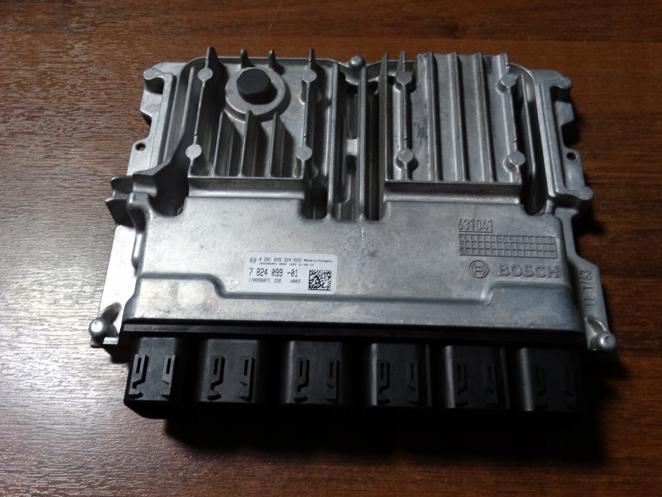 IDEALNY control unit of the engine ECU BMW G01 G02 1 9