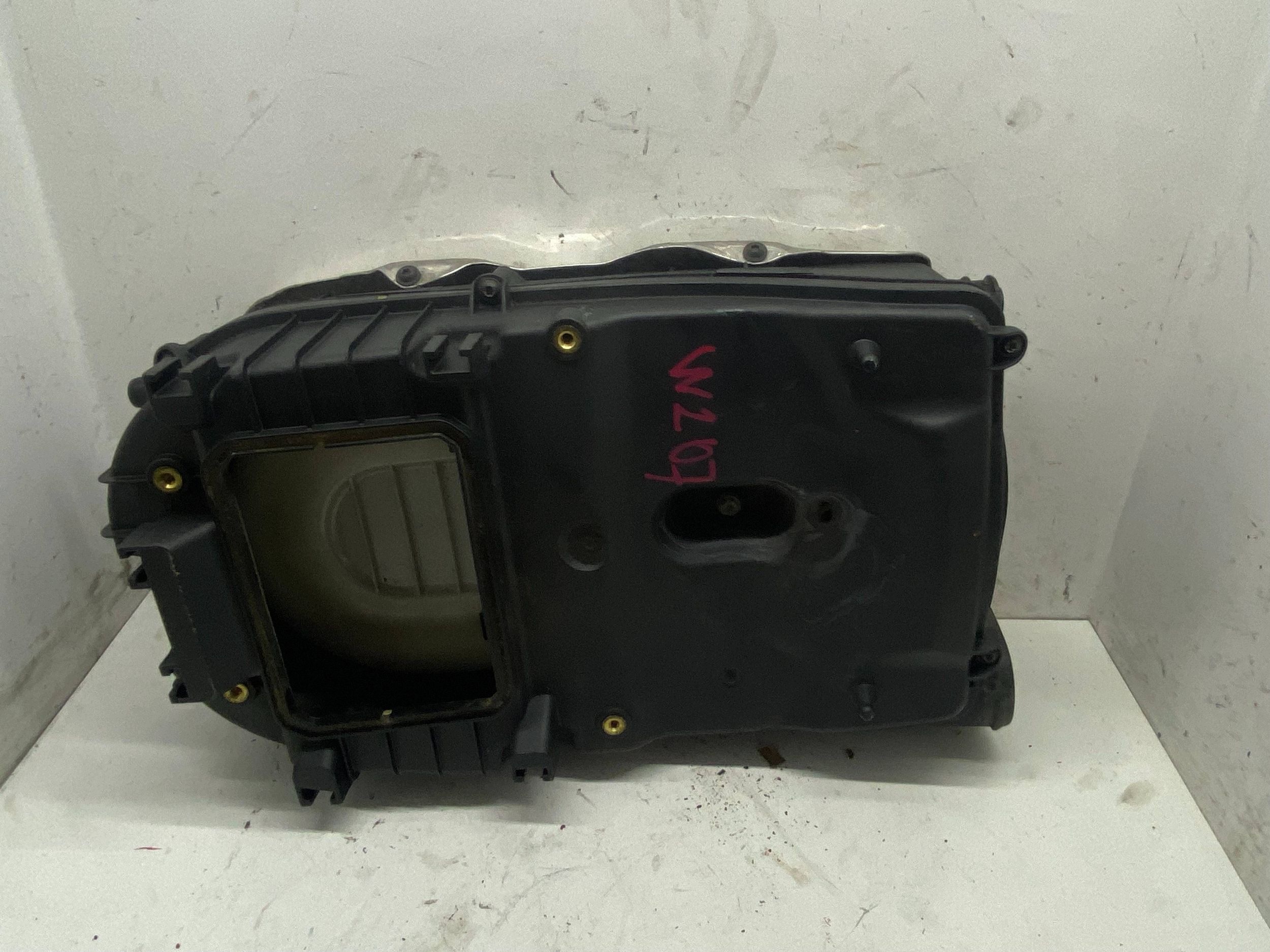 Gehäuse filter luft MERCEDES E-KLASA 2.2 CDI C207 W207 A6510901101