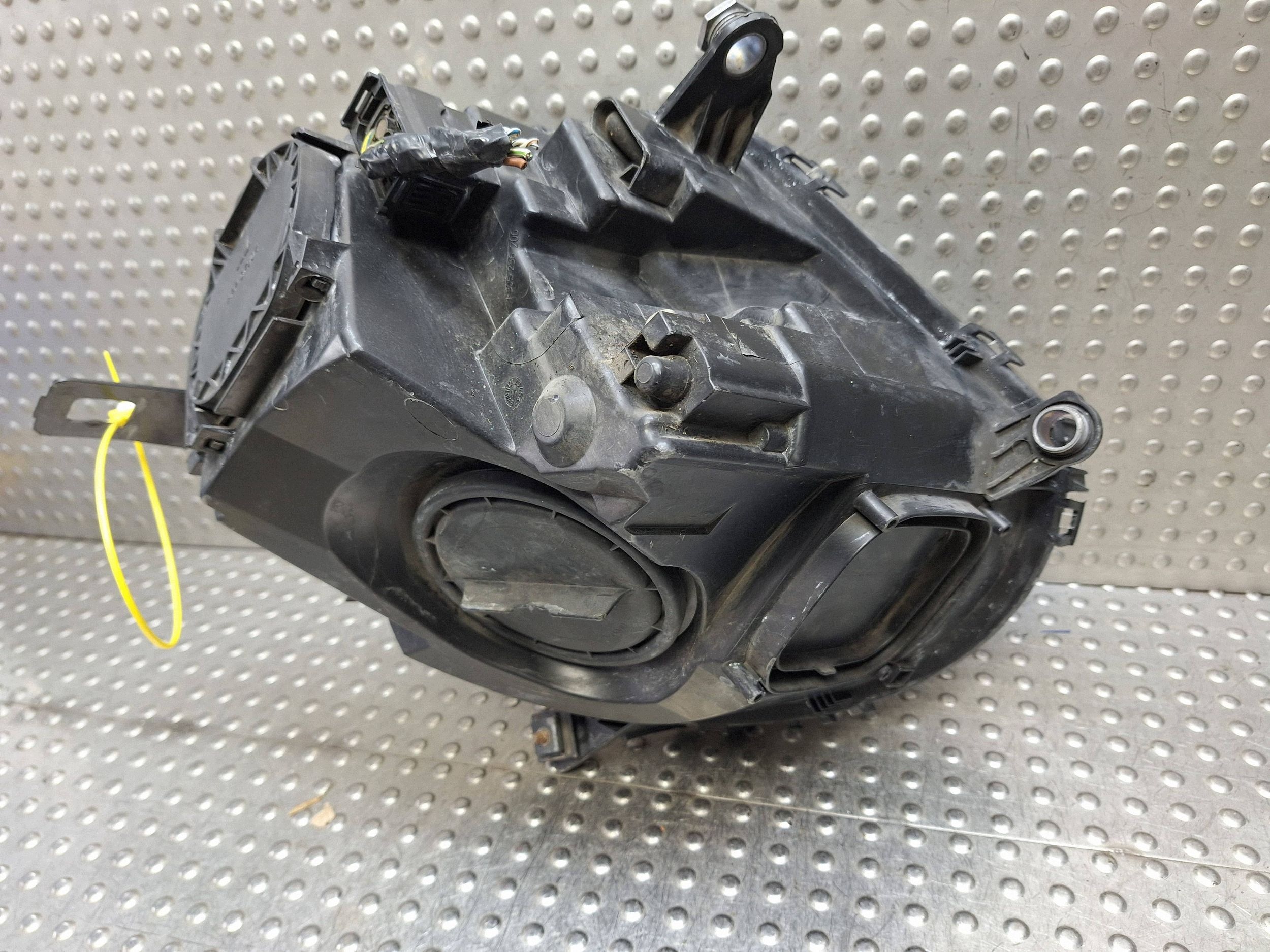 light left front MINI COOPER R55 R56 06-13 0301225303 EUROPA