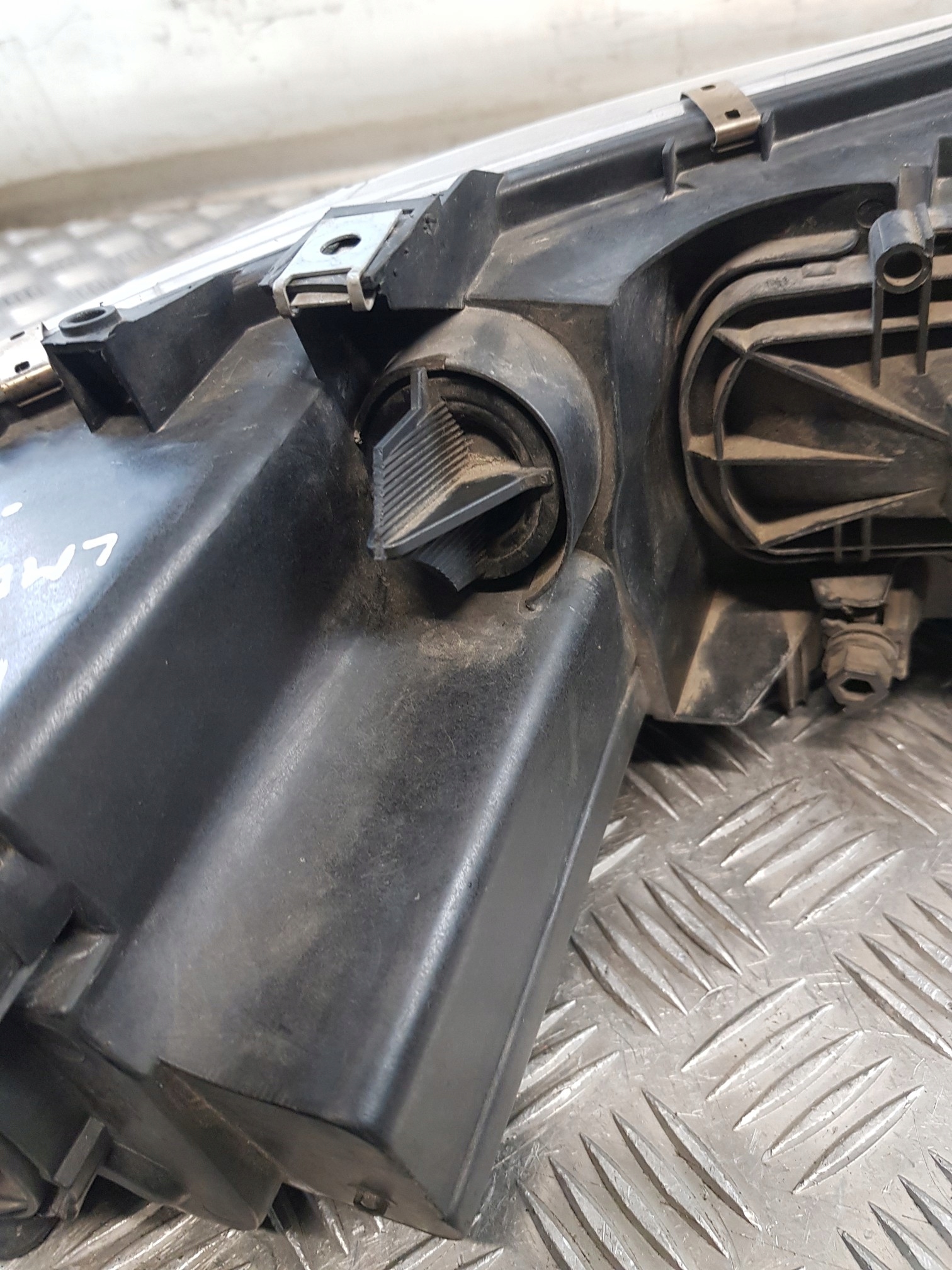 light left front TYC MAZDA 6 and 02R- EUROPA