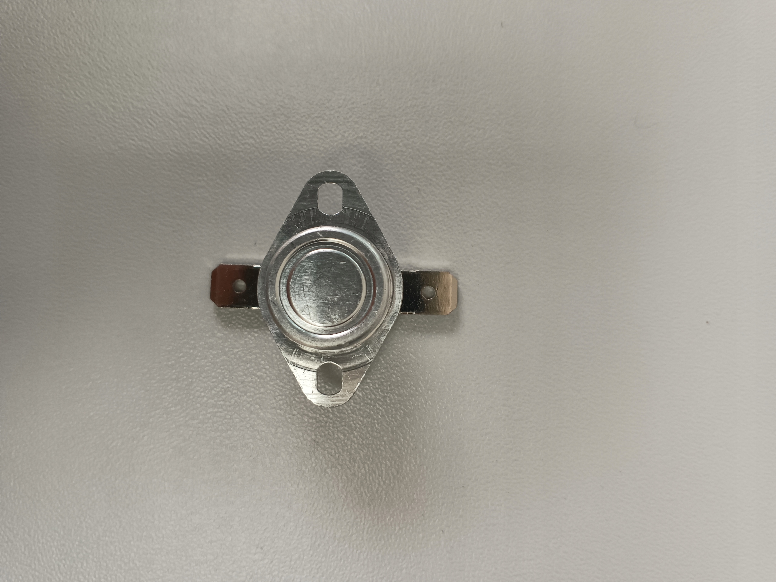 Czujnik temperatury 118°C SS-992461 do parowarów z linii Tefal Vitacuisine.