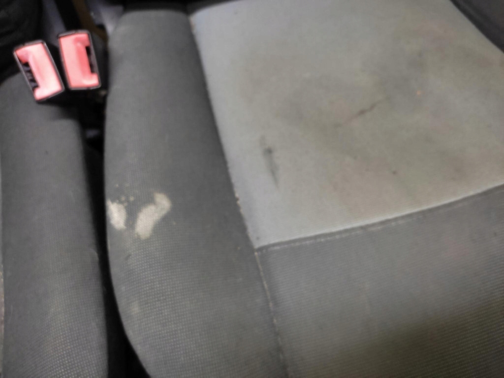 FORD FIESTA MK7 seats front