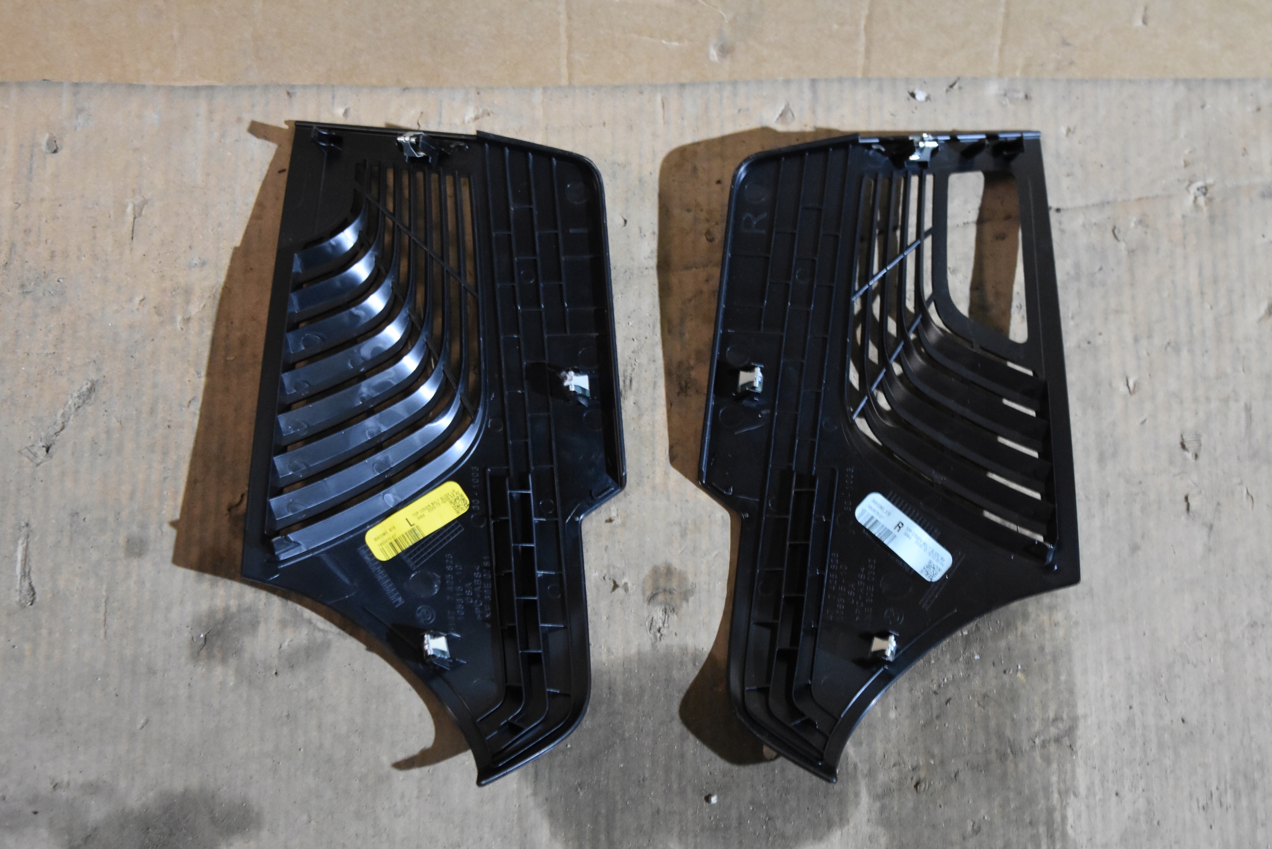 IDEALNA cover SLUPKA boot left BMW G01 G02 1
