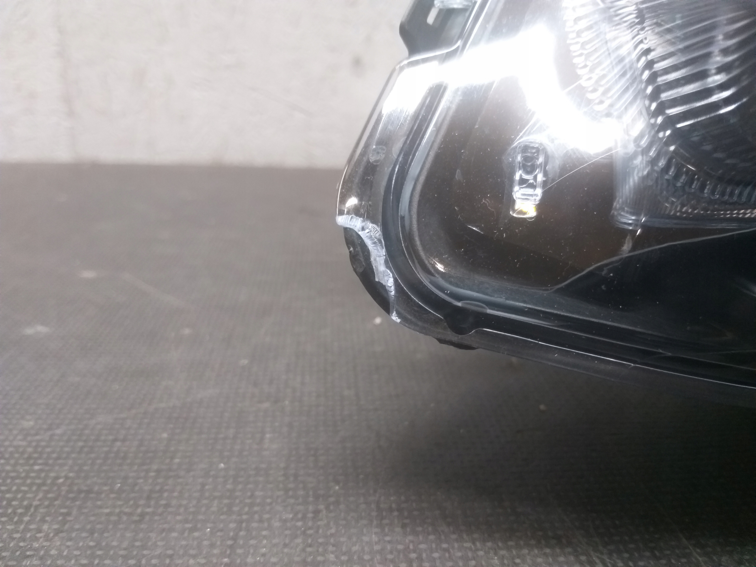 LIGHT FRONT LEFT FORD KUGA MK3 FULL LED LV4B-13E017-AN