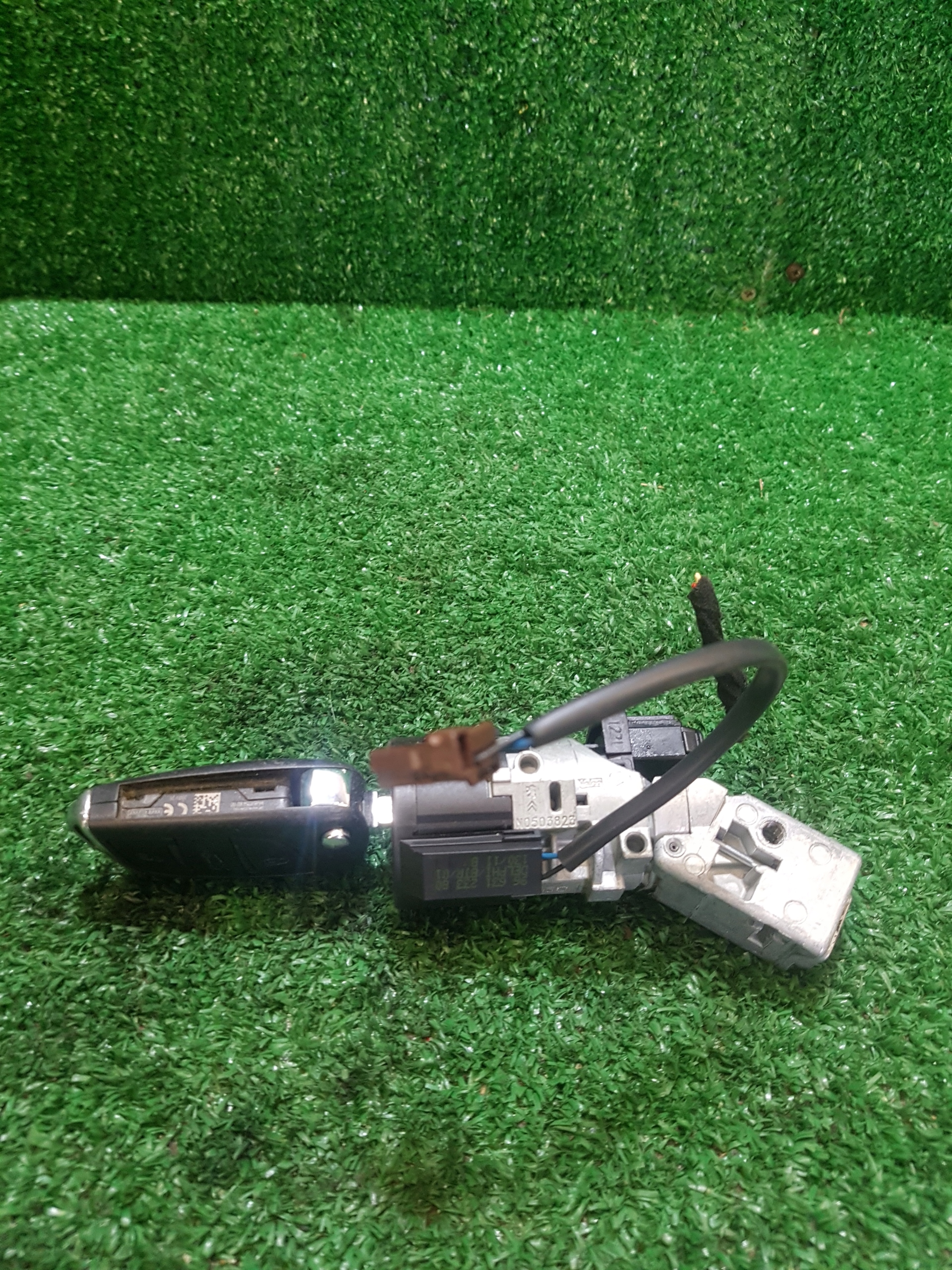 ignition Z KLUCZYKIEM CITROEN C4 II (B7) N0502455