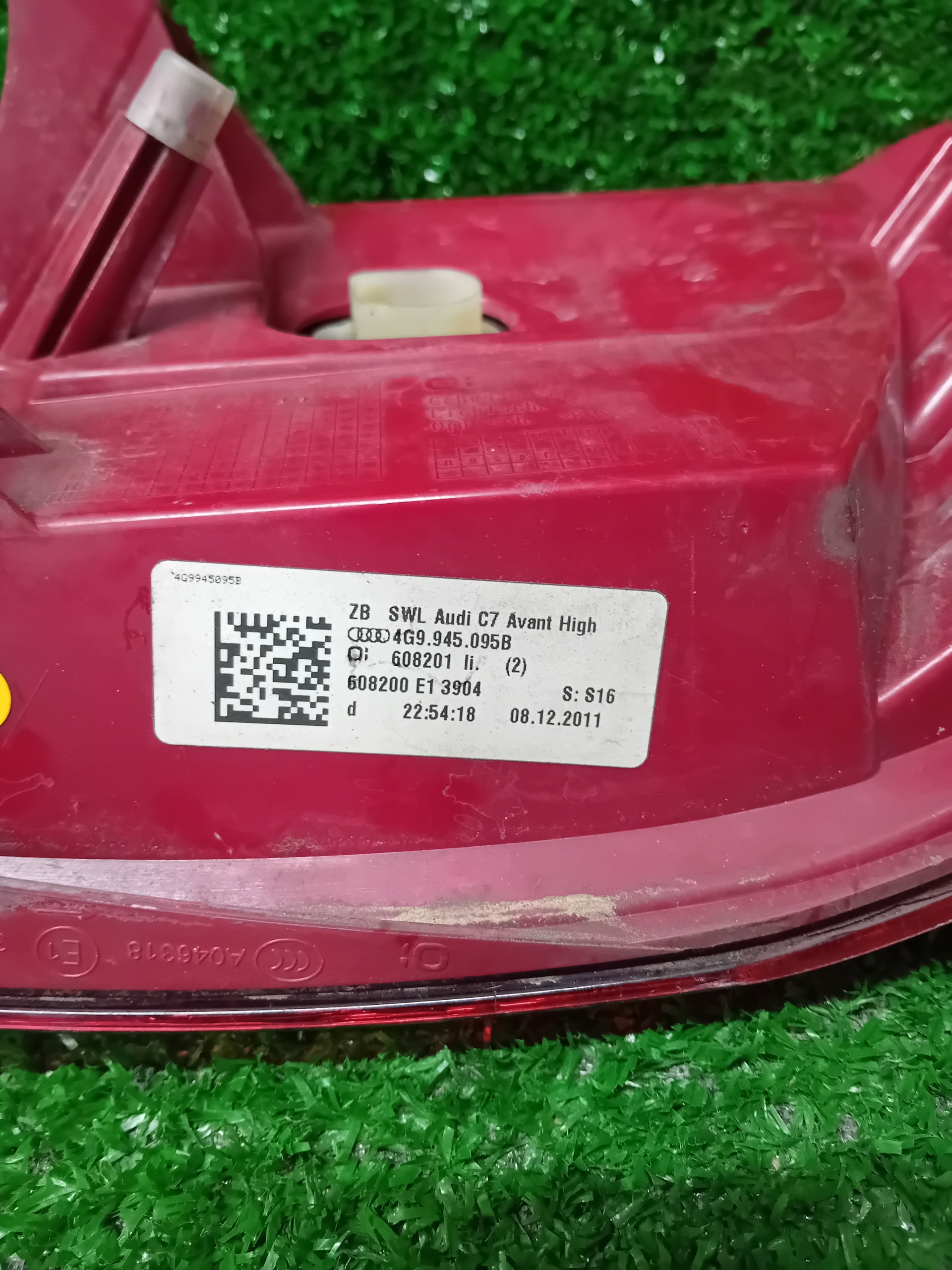 light rear part rear left AUDI A6 C7 KOMBI AVANT 4G9