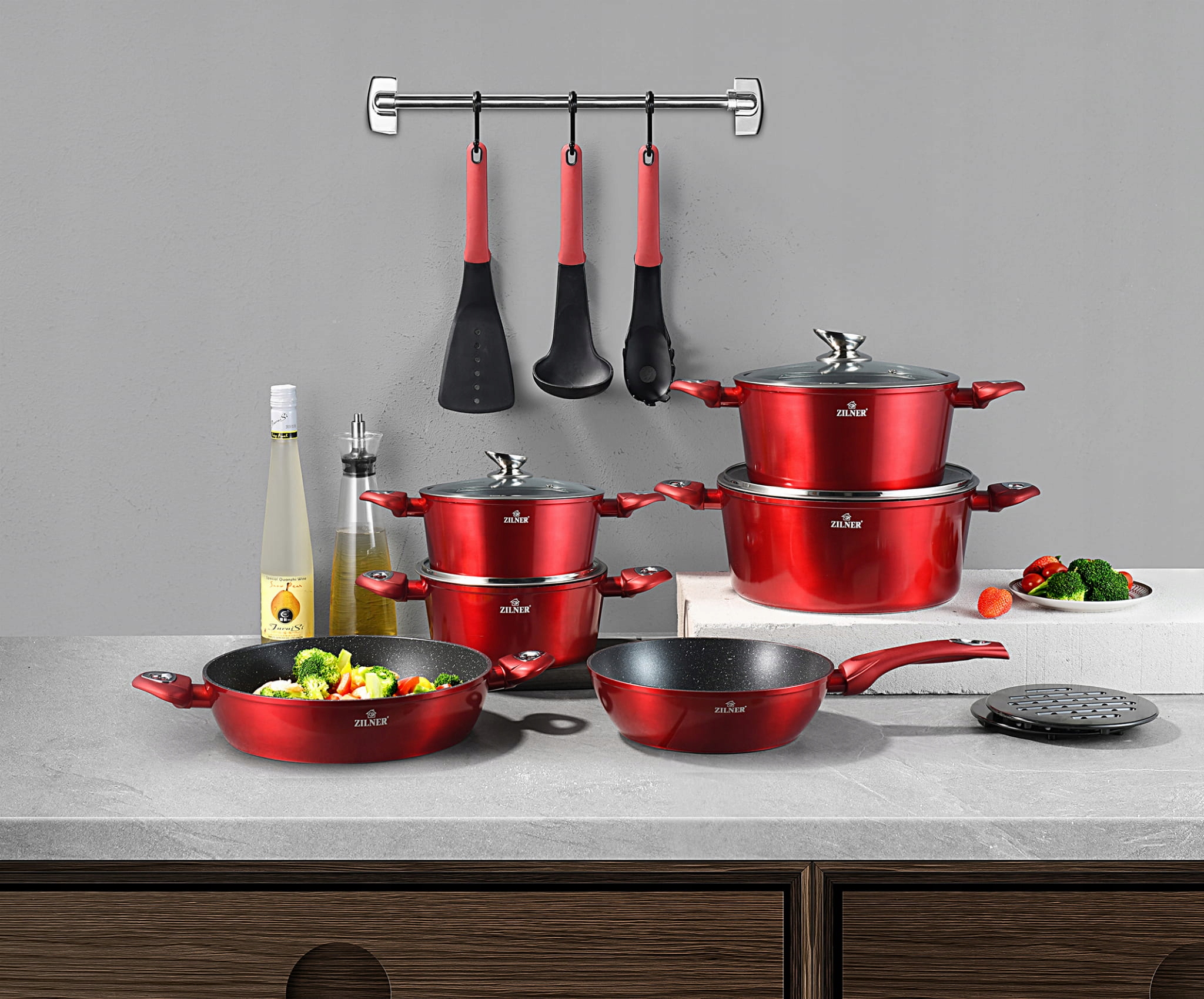 GARNKI Z POWŁOKĄ GRANITOWĄ 15 ELE. CHERRY RED Marka Zilner