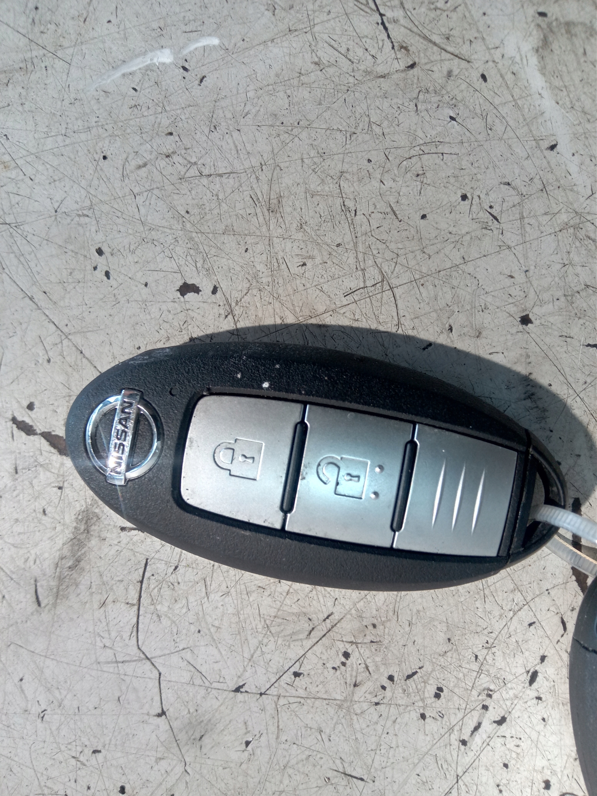 NISSAN MICRA K14 брелок