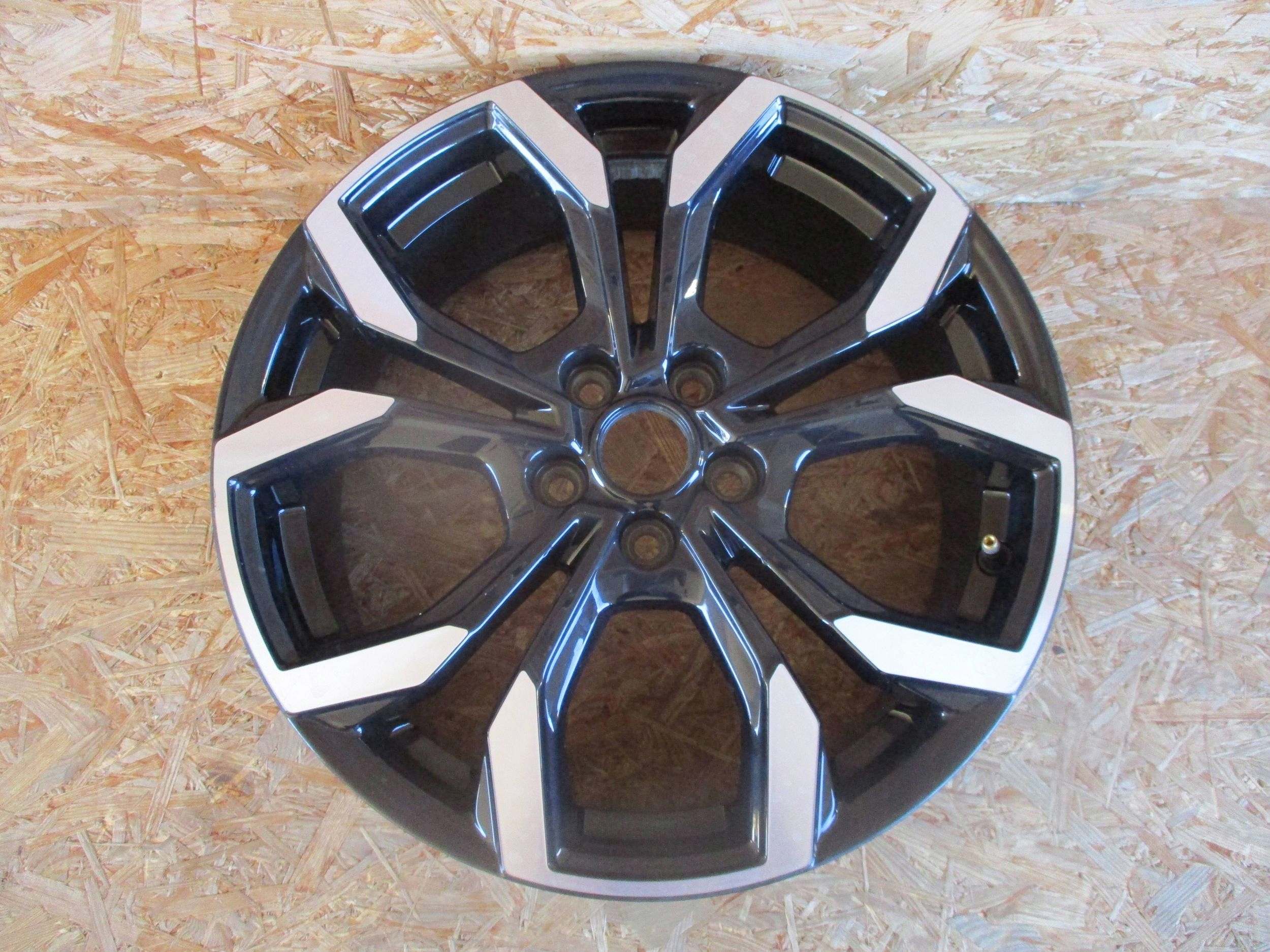 disk hliníkový FORD PUMA MK2 7Jx18 ET47,5 5x108
