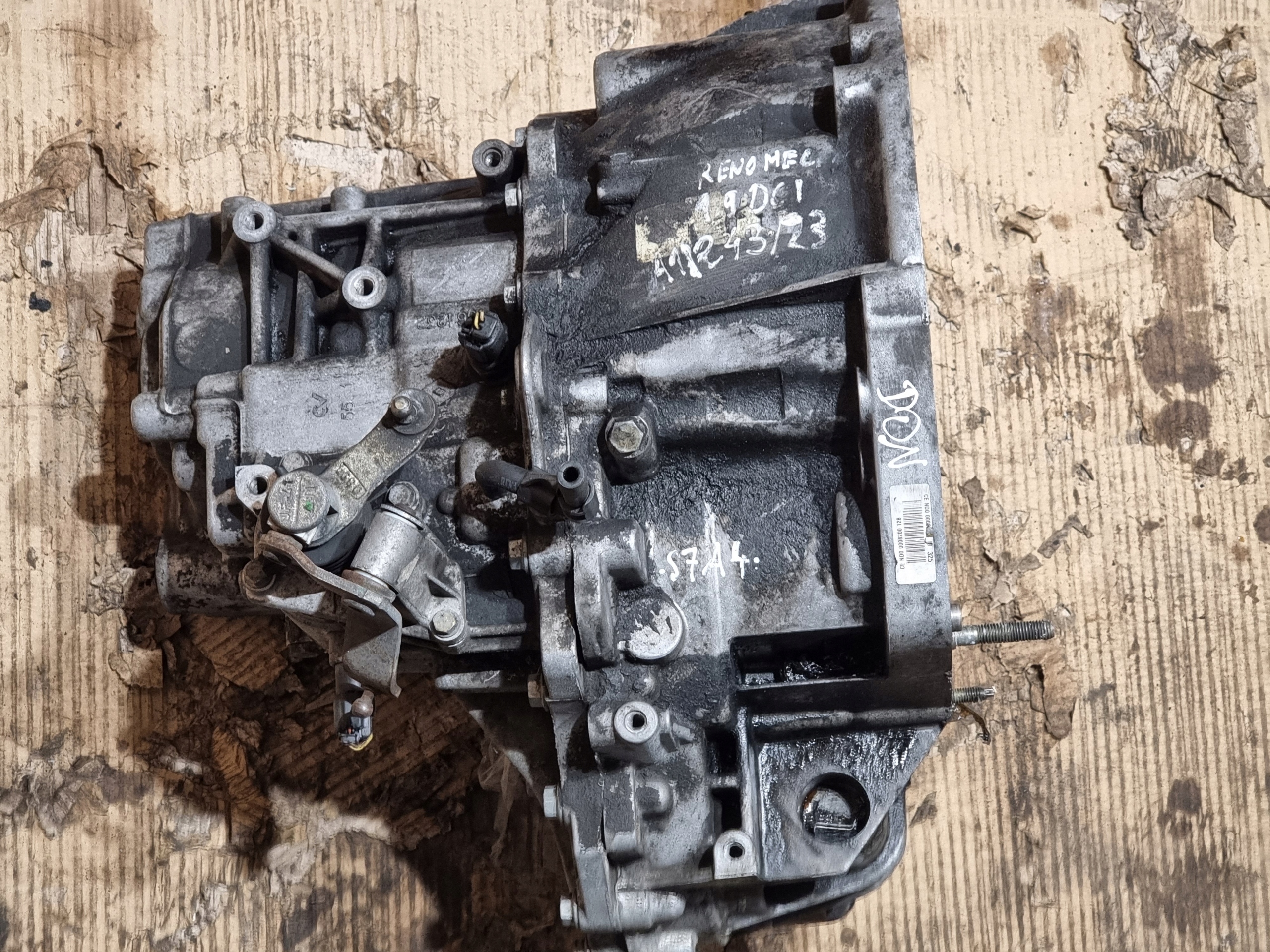Getriebe OE ND0 008 RENAULT MEGANE II 1.9 dCi