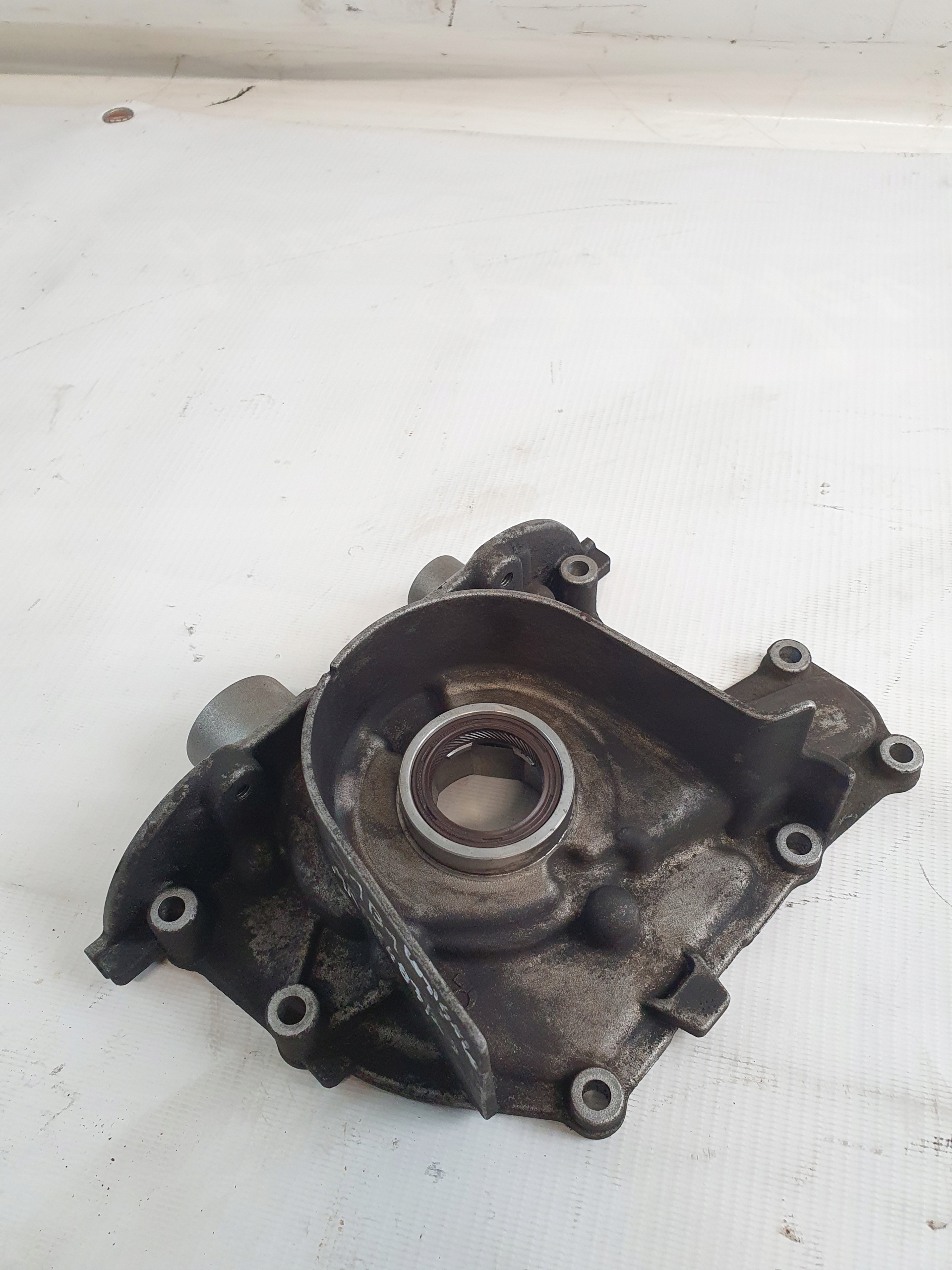 ölpumpe 55566000 OPEL INSIGNIA 2.0CDTI 11r.
