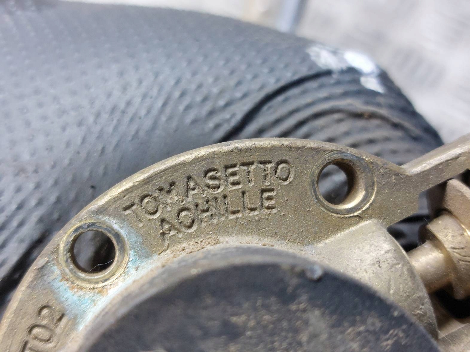 ZAWÓR WIELOZAWÓR ELEKTROZAWÓR BUTLI LPG TOMASETTO 230-240/30 Numer katalogowy części TOMASETTO 230-240/30