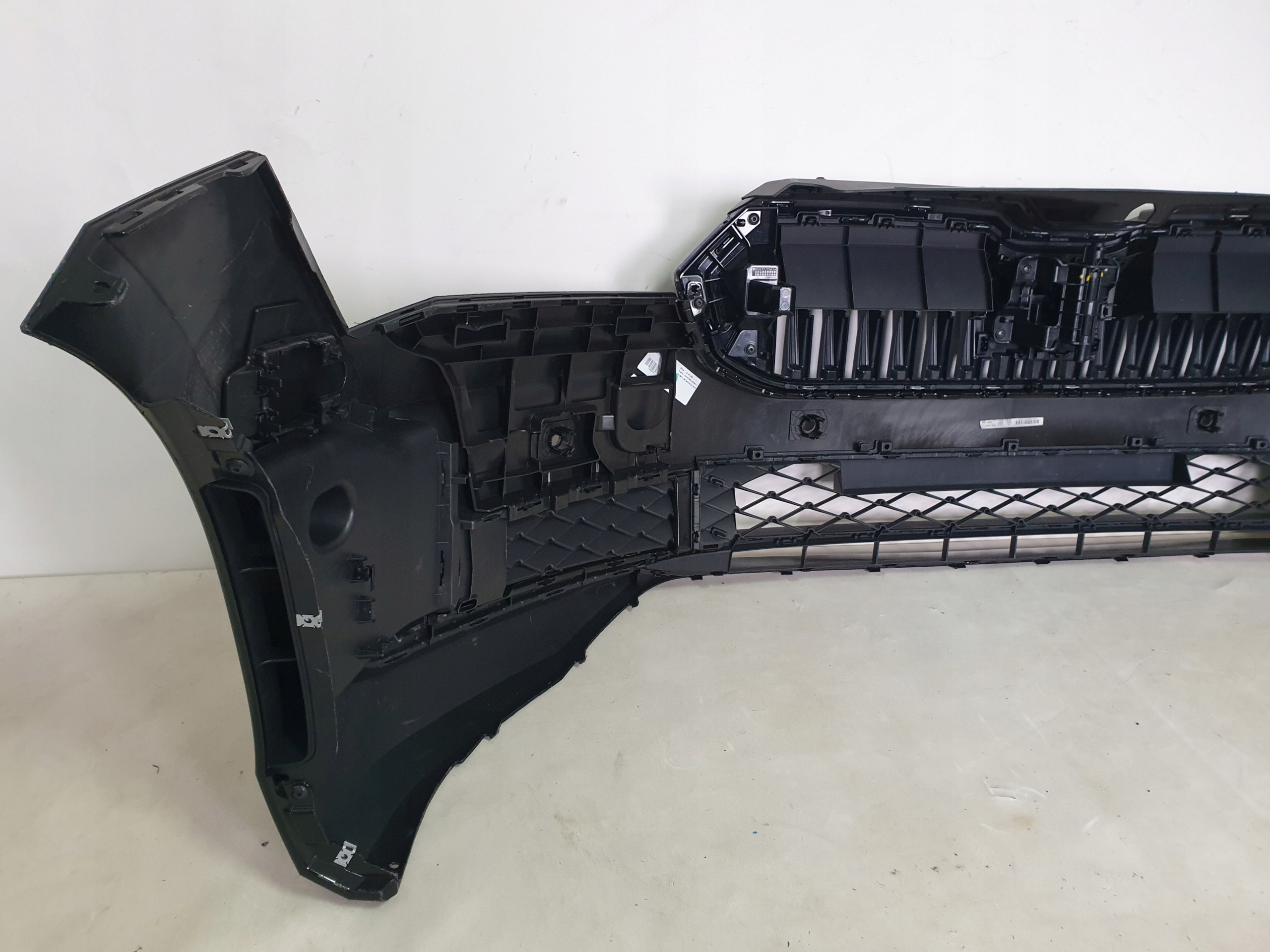 SKODA SUPERB IV 3P0 23-> bumper front front 4 x PDC cover 3P0807221