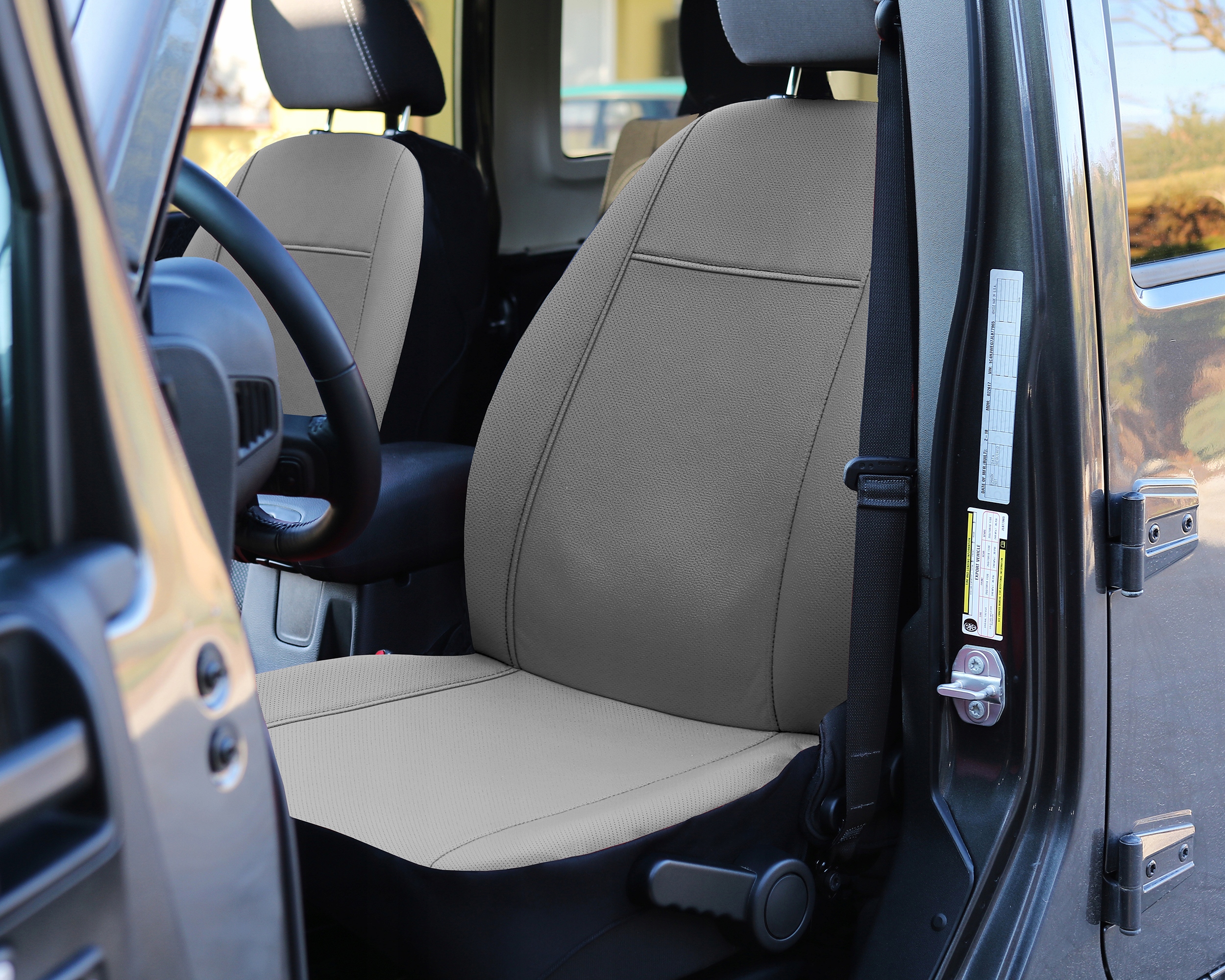 SKÓRA PERFOROWANA POKROWCE MIAROWE SAMOCHODOWE KOMPLET do SSANGYONG TORRES Model Performance