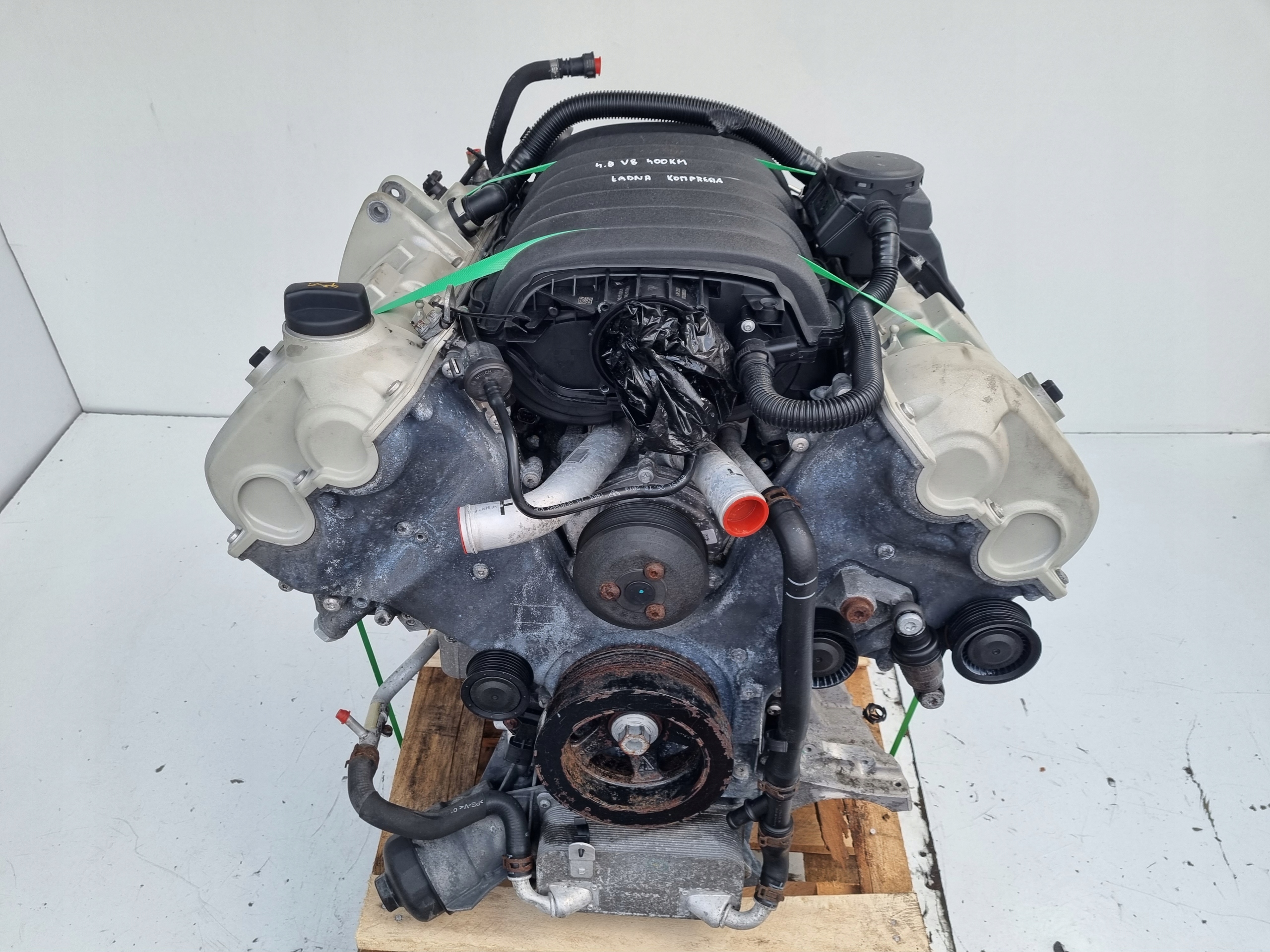 ДВИГУН КОМПЛЕКТ Porsche Cayenne S 4.8 V800km обслуговується 221tys M48.02