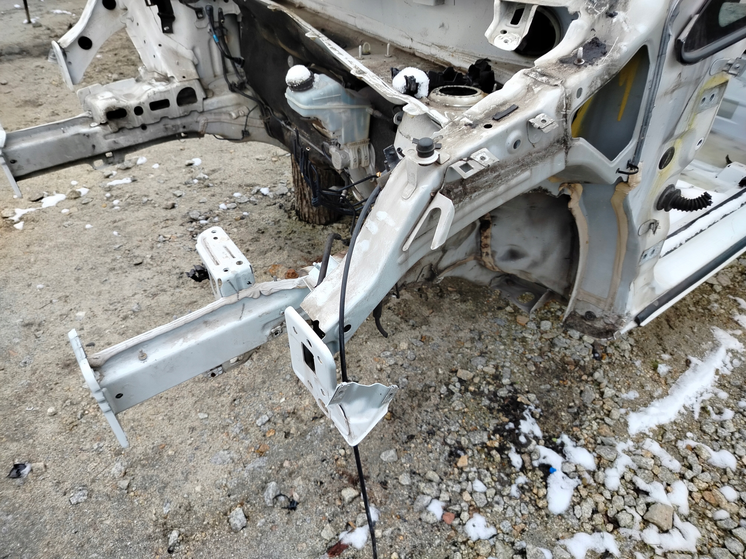 quarter front threshold pillar left podloznica fartuch Z40r Opel Corsa E