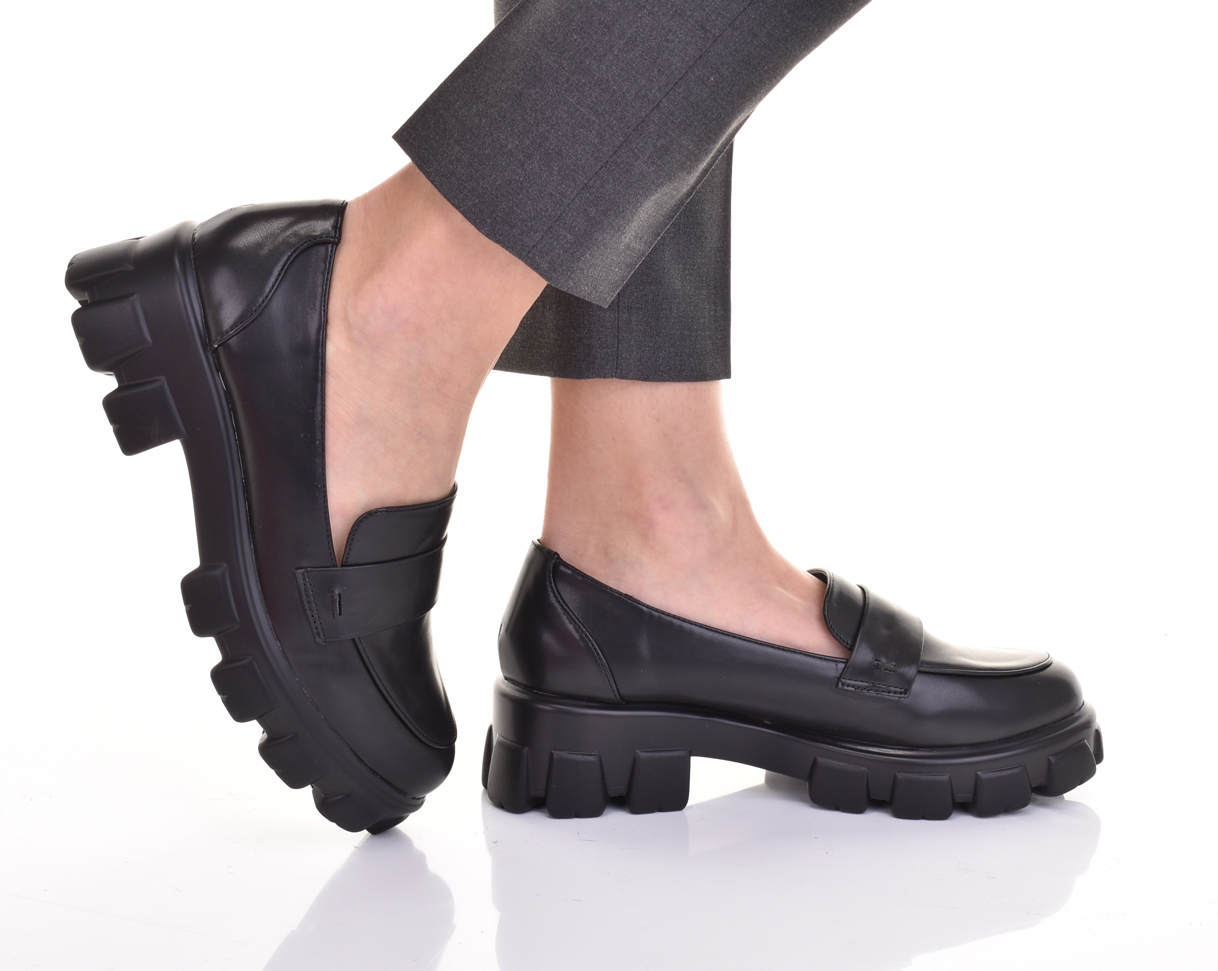 ELEGANCKIE PÓŁBUTY DAMSKIE LOAFERSY EKOSKÓRA MODNE MOKASYNY Rozmiar 40