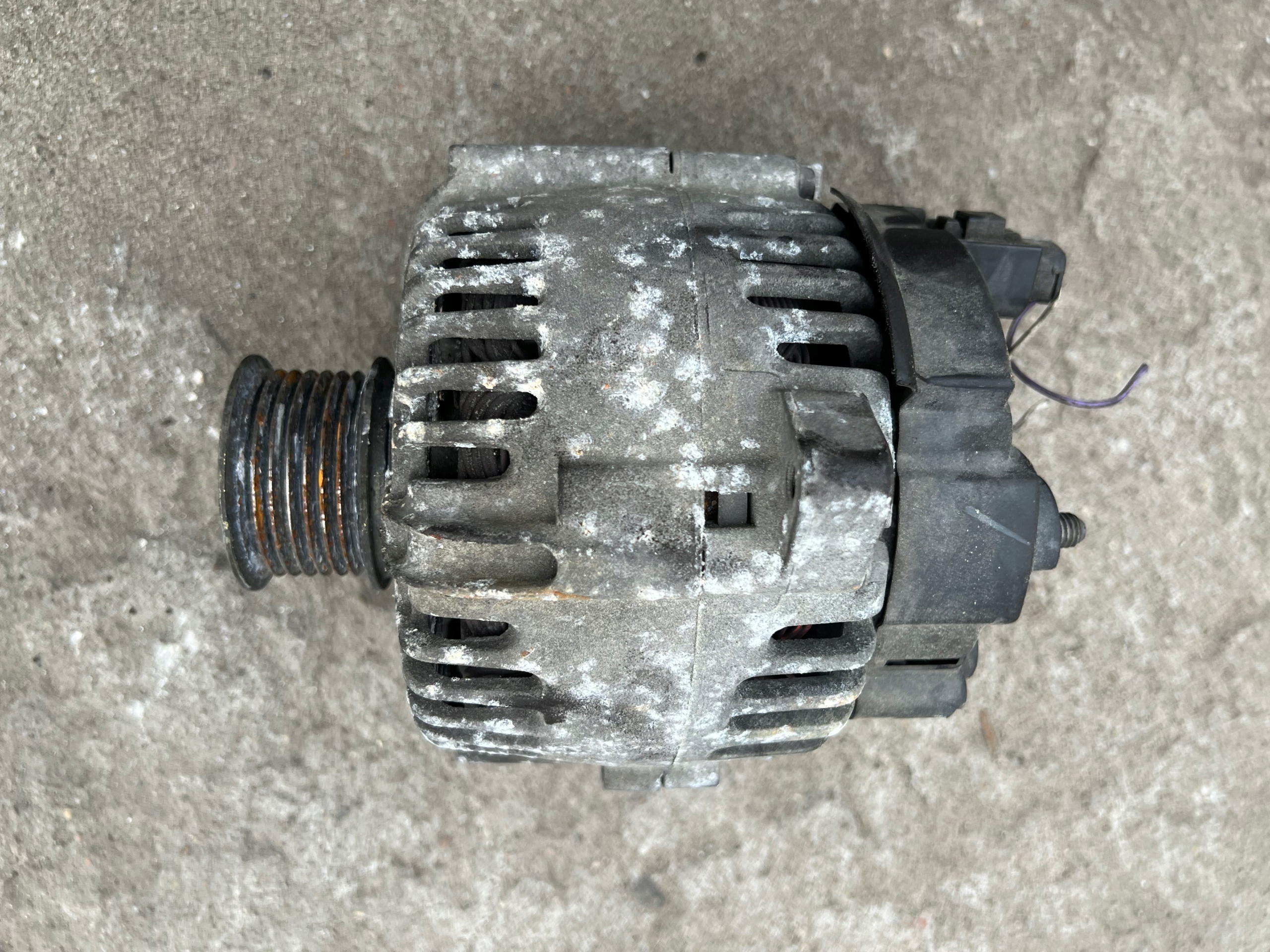 RENAULT 1.9 DCI ALTERNATOR 8200290215