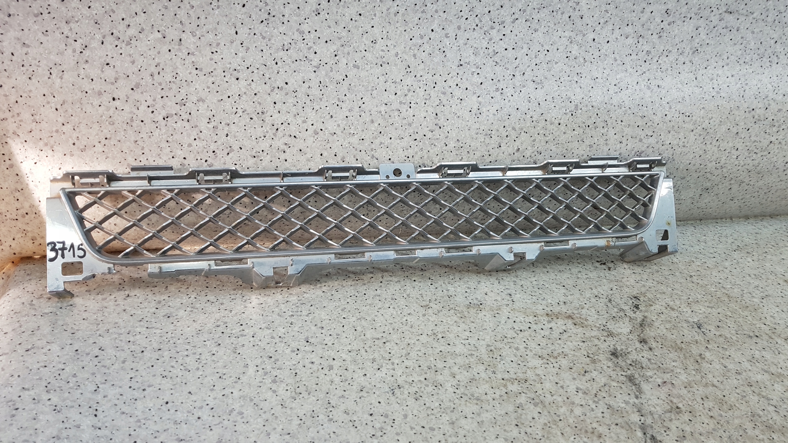 JAGUAR XJ VIII 2009 - grid central of a bumper front lower grille 3715