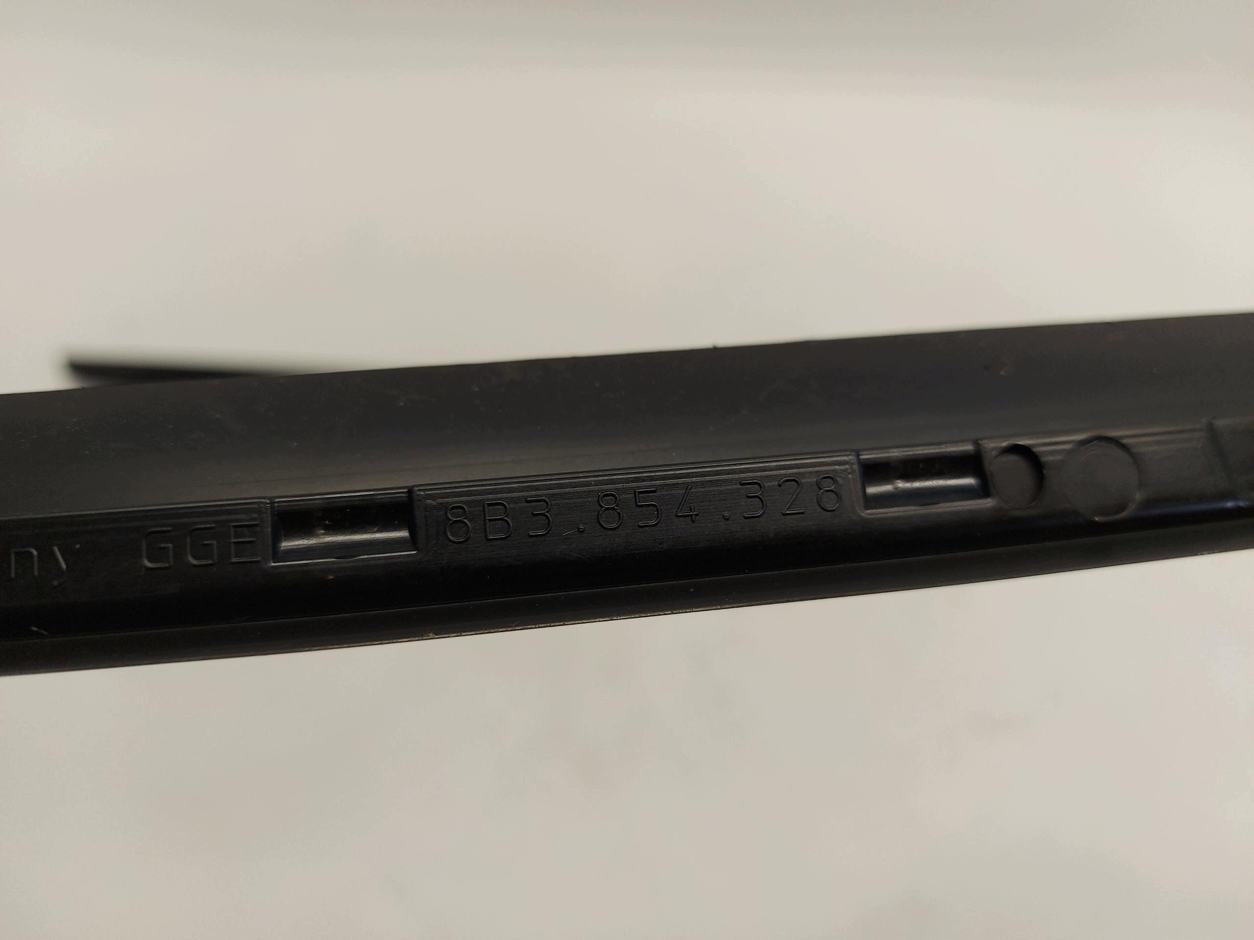 AUDI A5 8B3 AVANT moulding windows czolowej left right 8B3854328