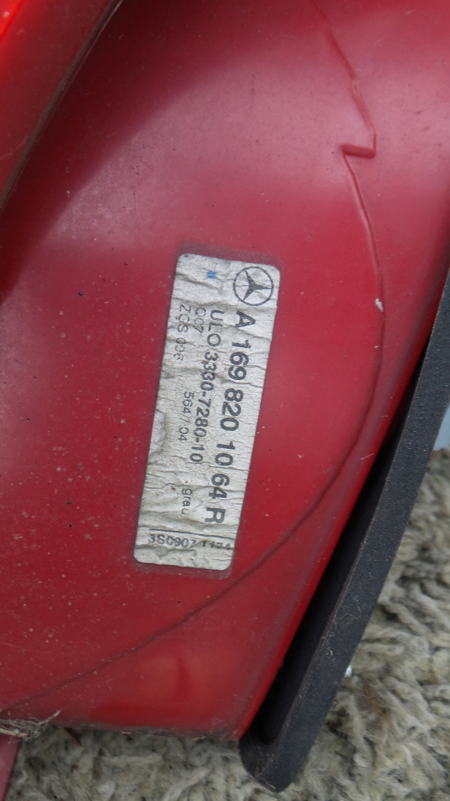 MERCEDES w169 правый или левый задний