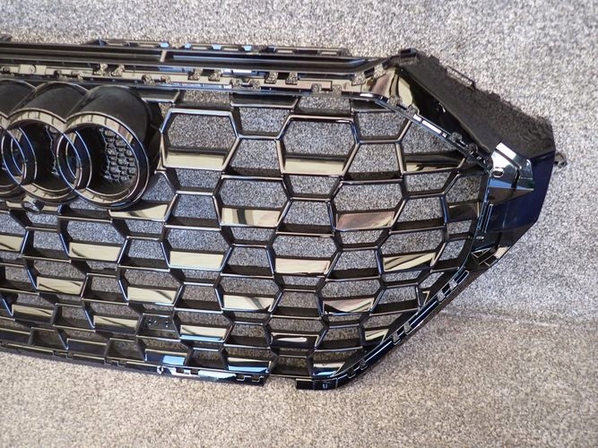 AUDI RSQ3 RS Q3 18- GRILLE 83A853651D