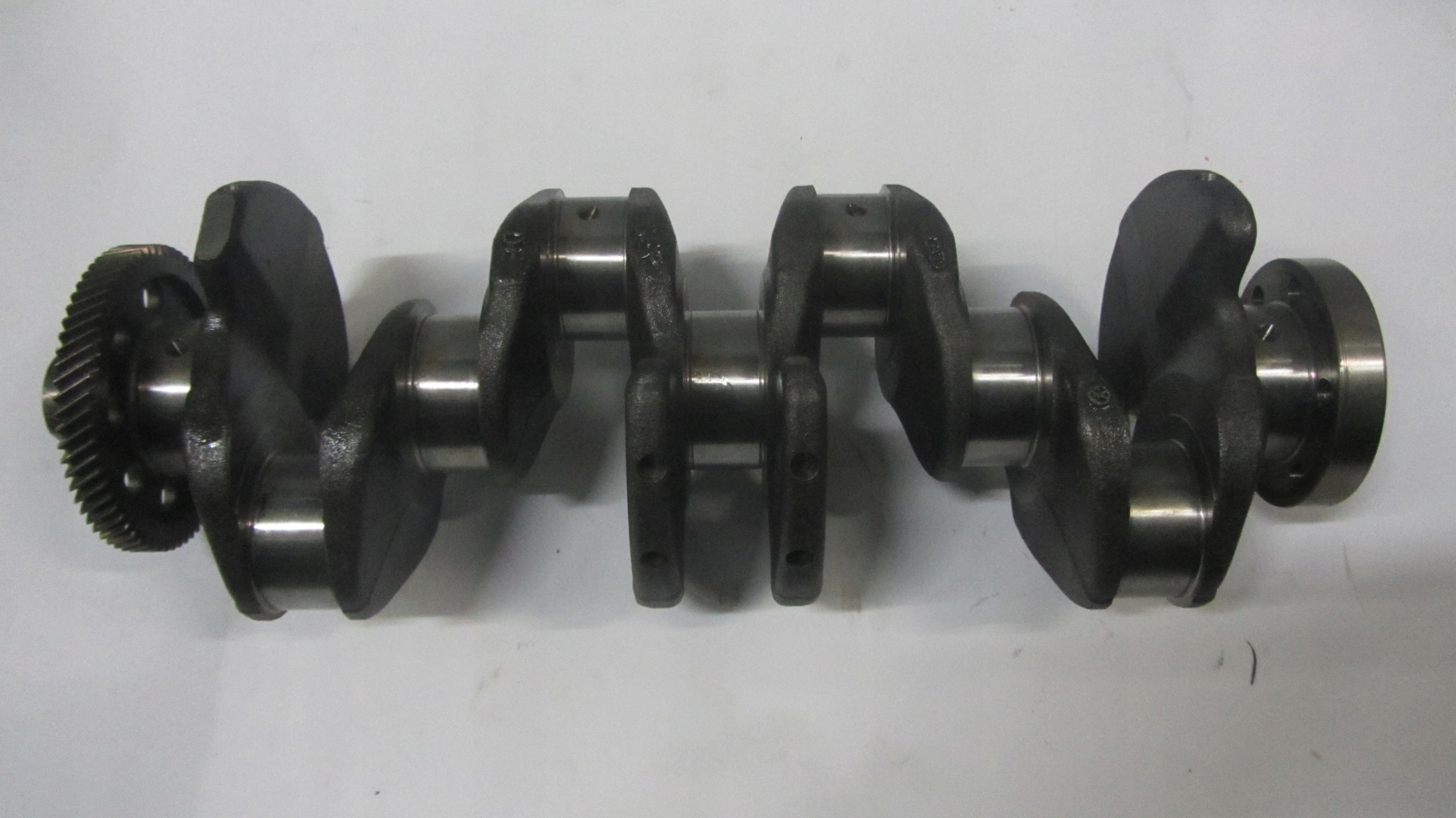 WAŁ KORBOWY VW 2.0TDI 03G105212D 38AA 257/12AP