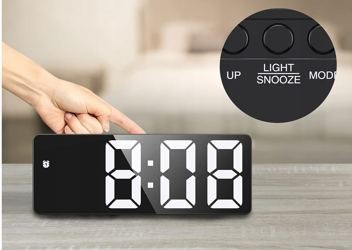 ZEGAREK ELEKTRONICZNY BUDZIK STOJĄCY LED TERMOMETR ALARM CICHY CZARNY ZEGAR Kształt prostokątny